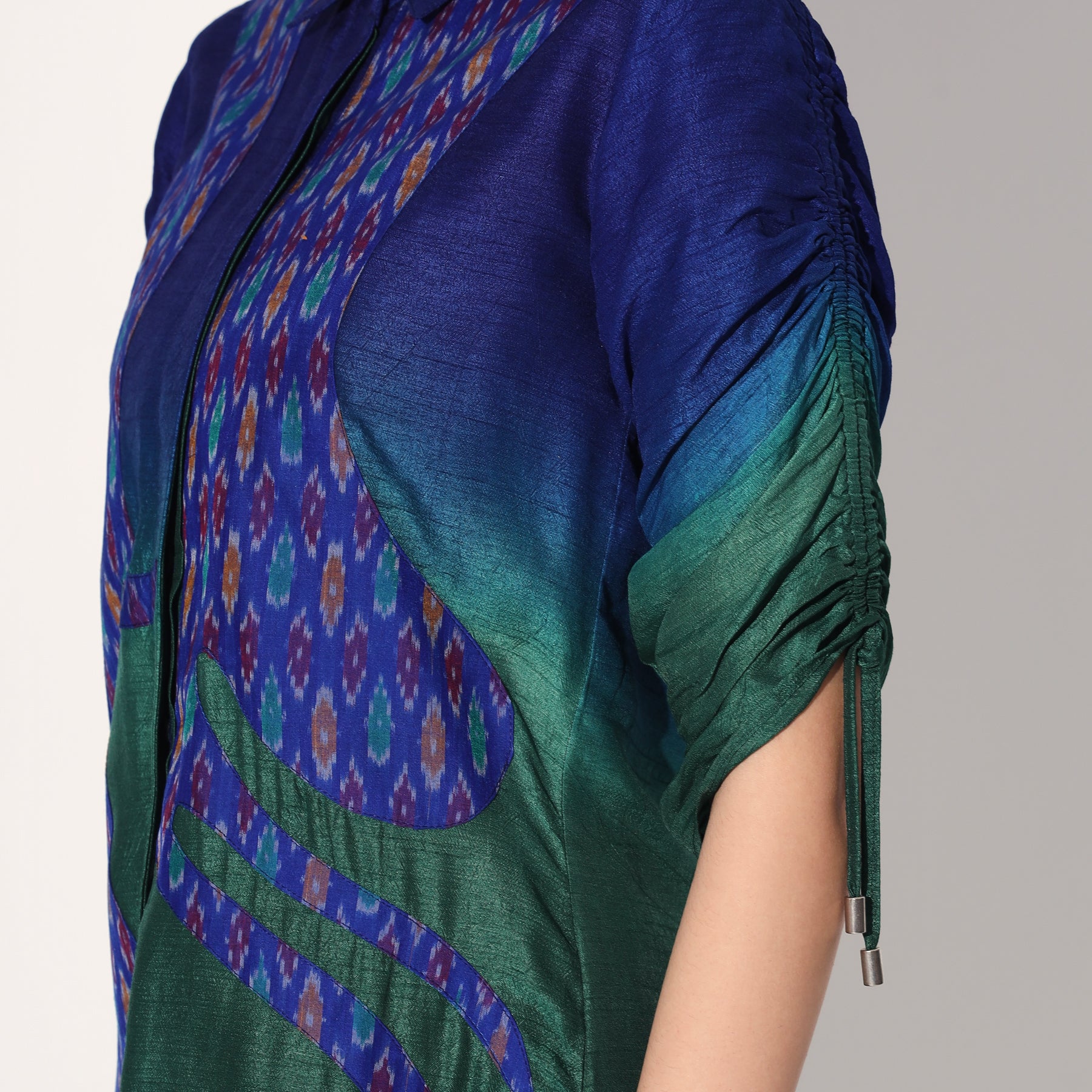 OMBRE APPLIQUE SHIRT