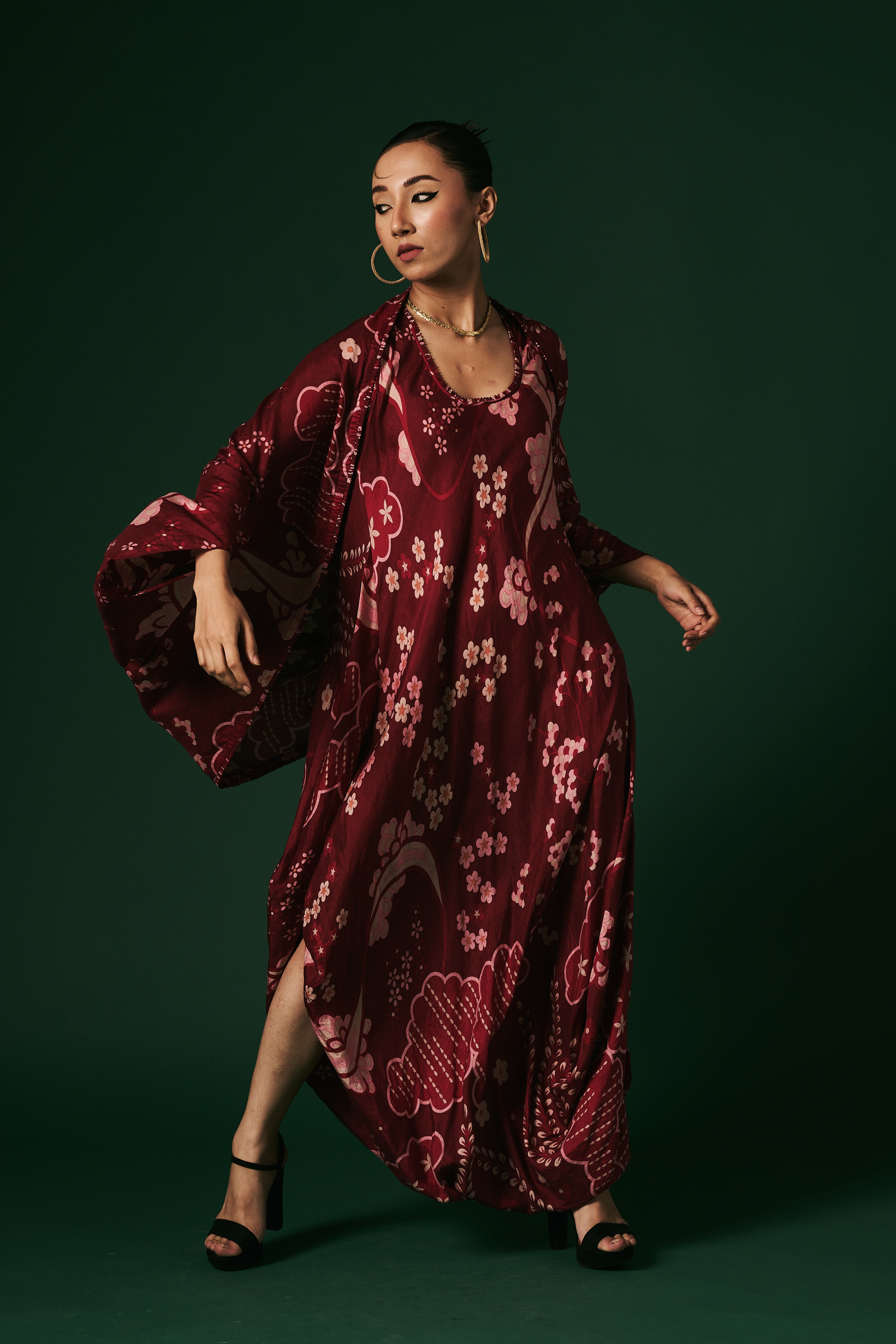 DRESS WITH CAPE