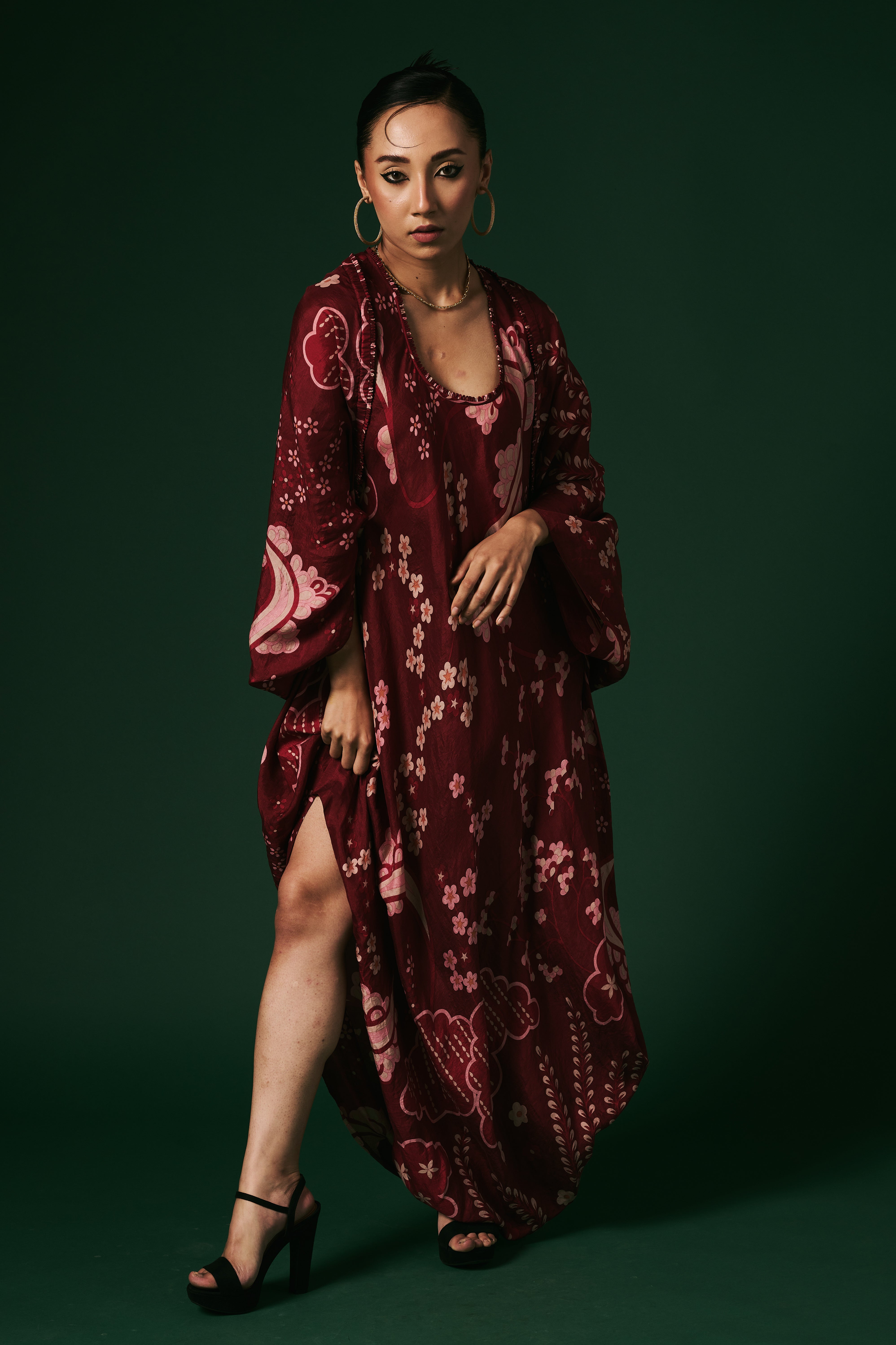 DRESS WITH CAPE
