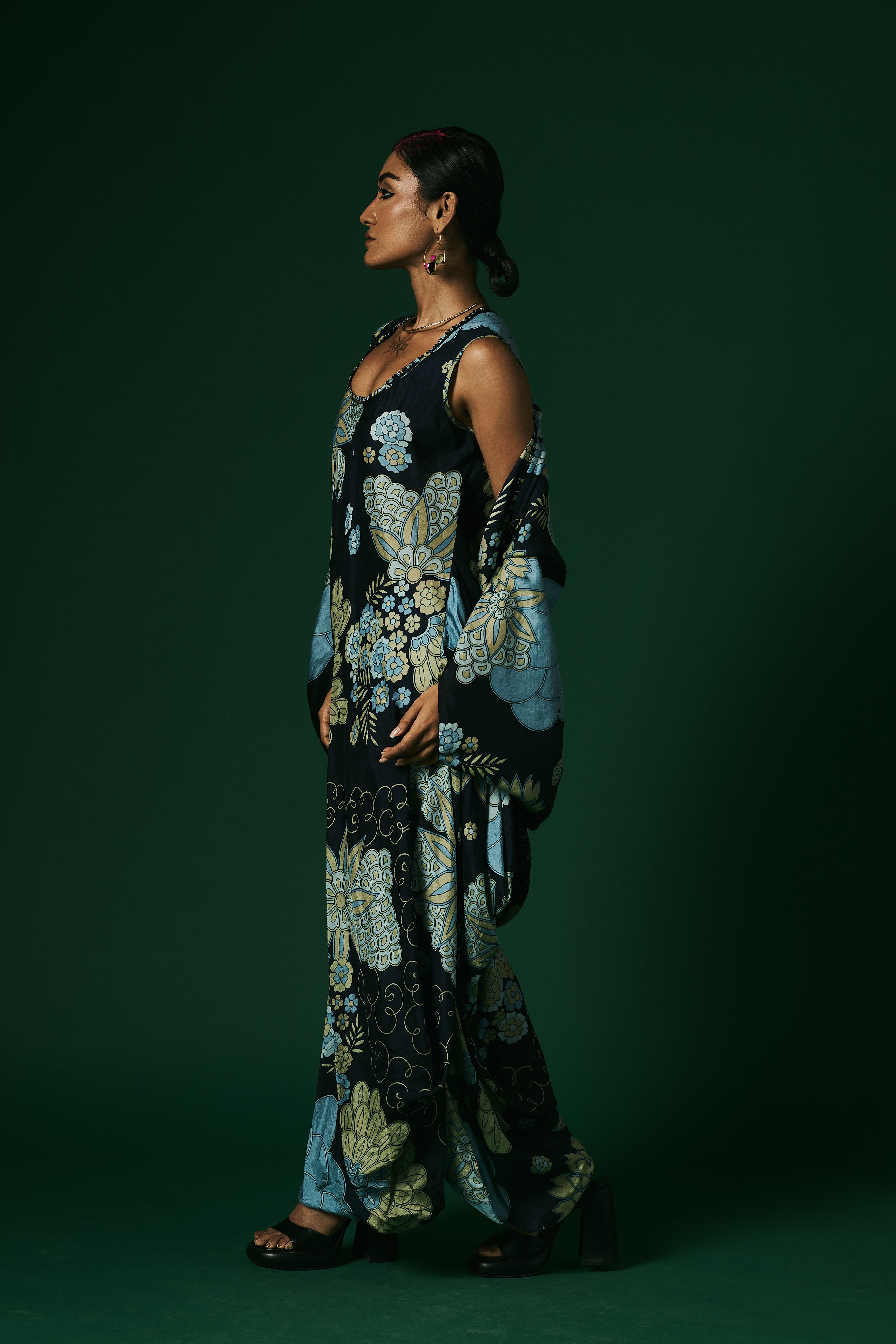 DRESS WITH CAPE