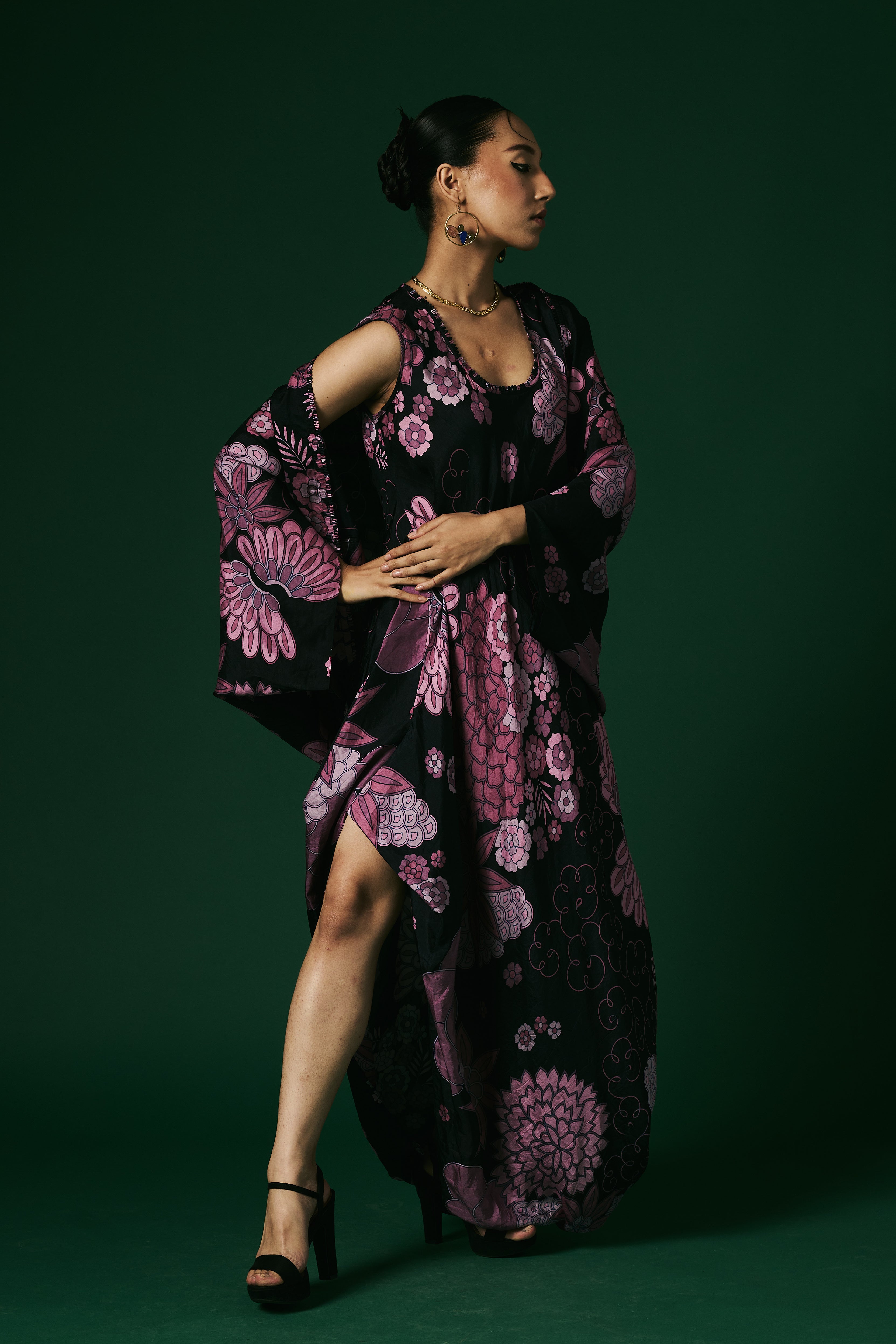 DRESS WITH CAPE