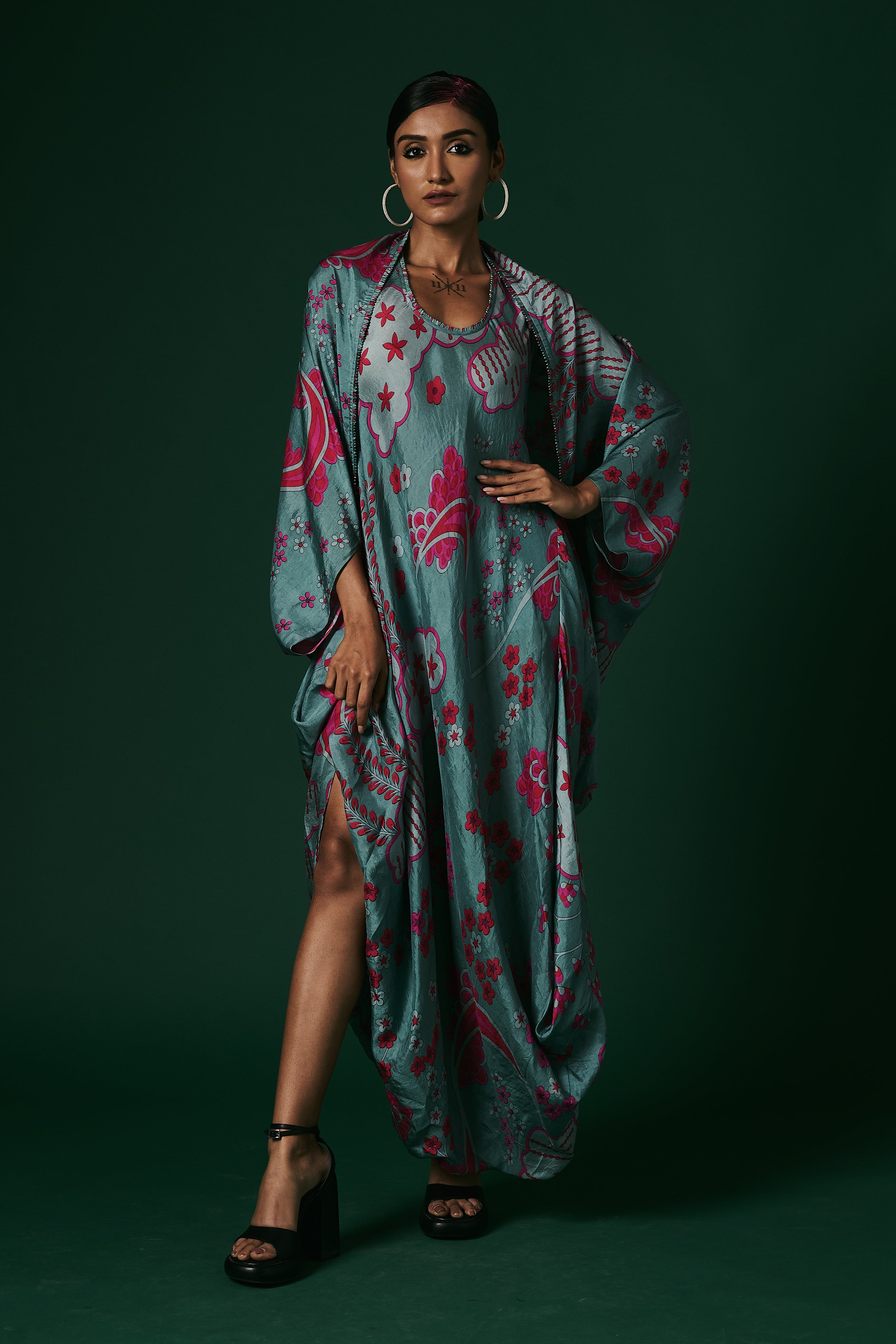 DRESS WITH CAPE