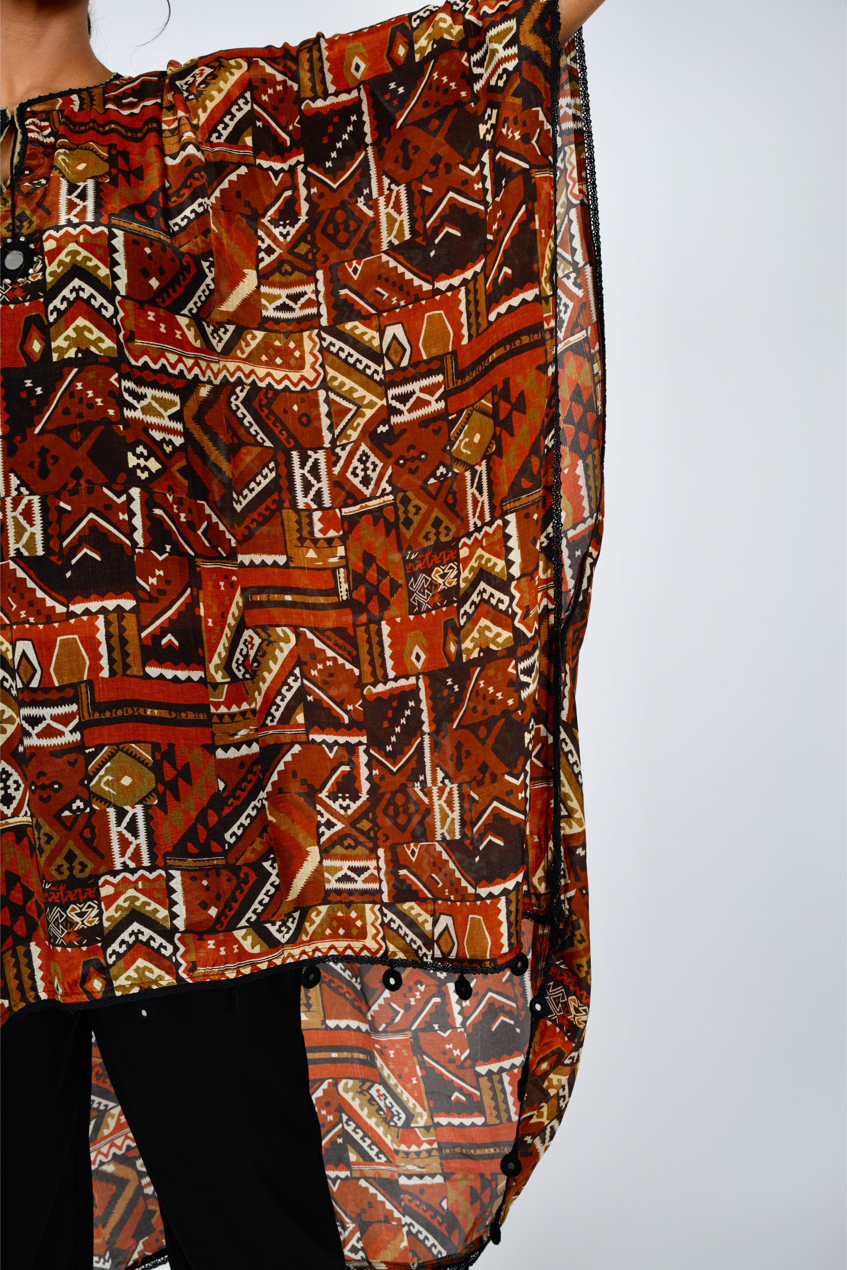 KAFILLA HIGH LOW CAPE