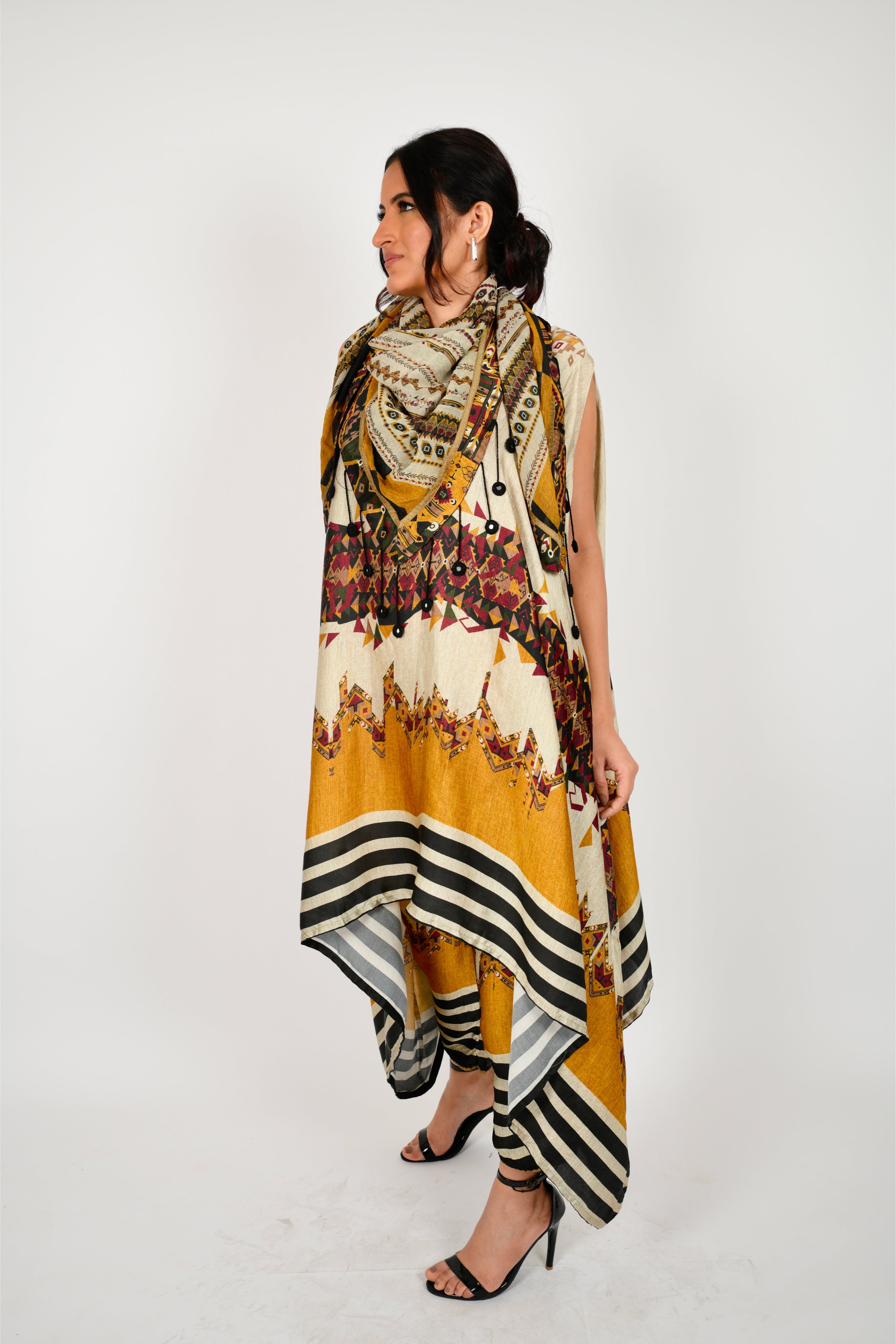KAFILLA DROP TUNIC WITH STOLE SET