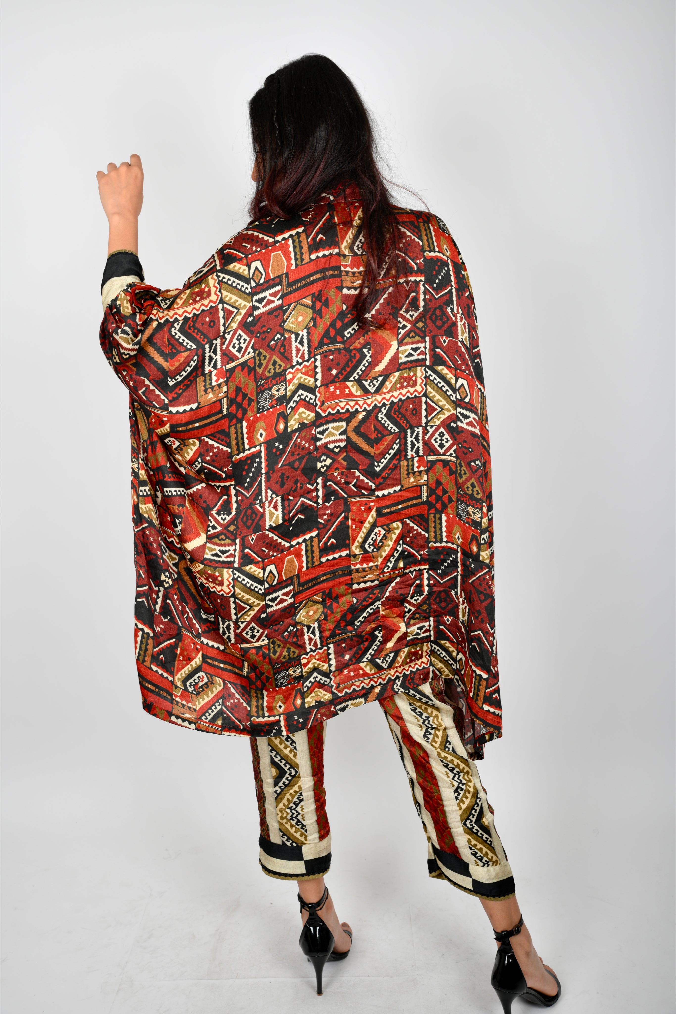 KAFILLLA YOKE BOX TUNIC SET