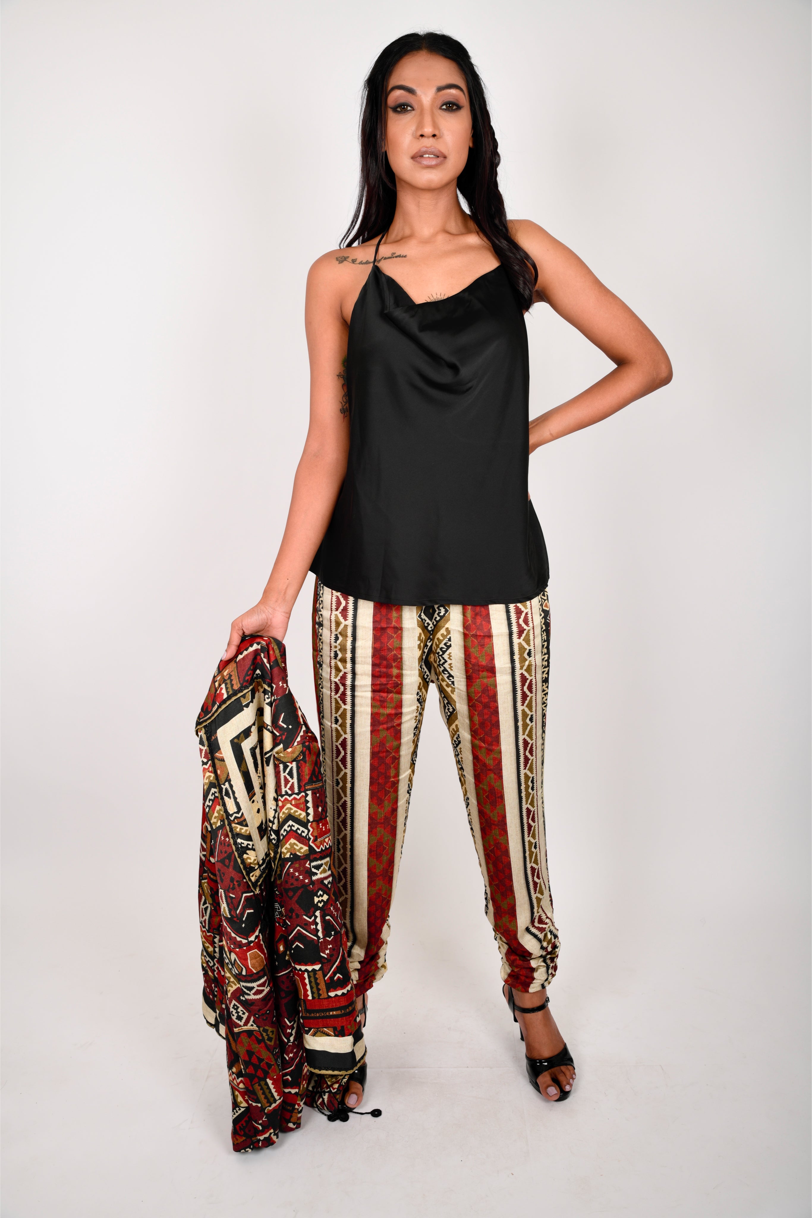 KAFILLA JACKET WITH JOGGERS SET