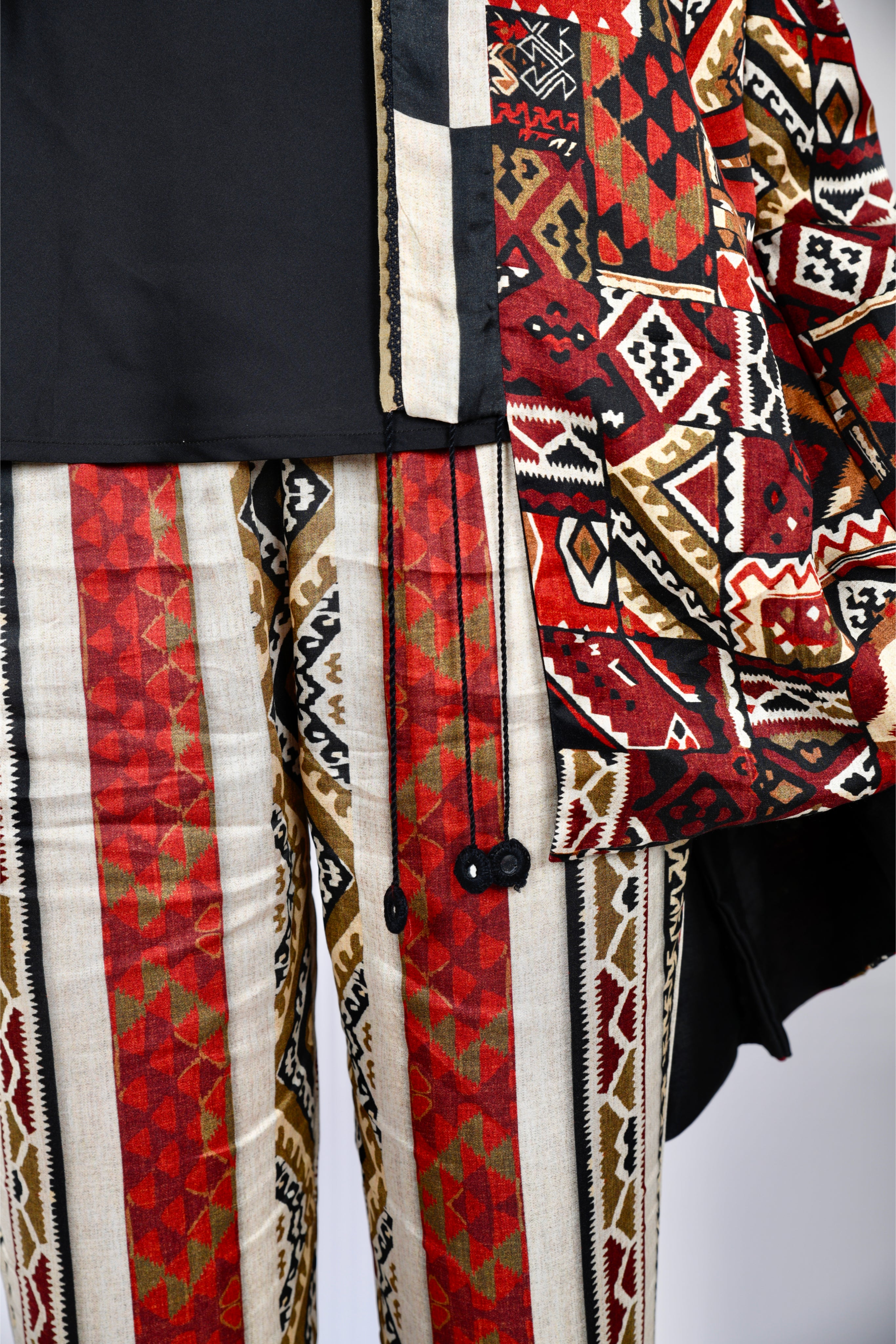 KAFILLA JACKET WITH JOGGERS SET