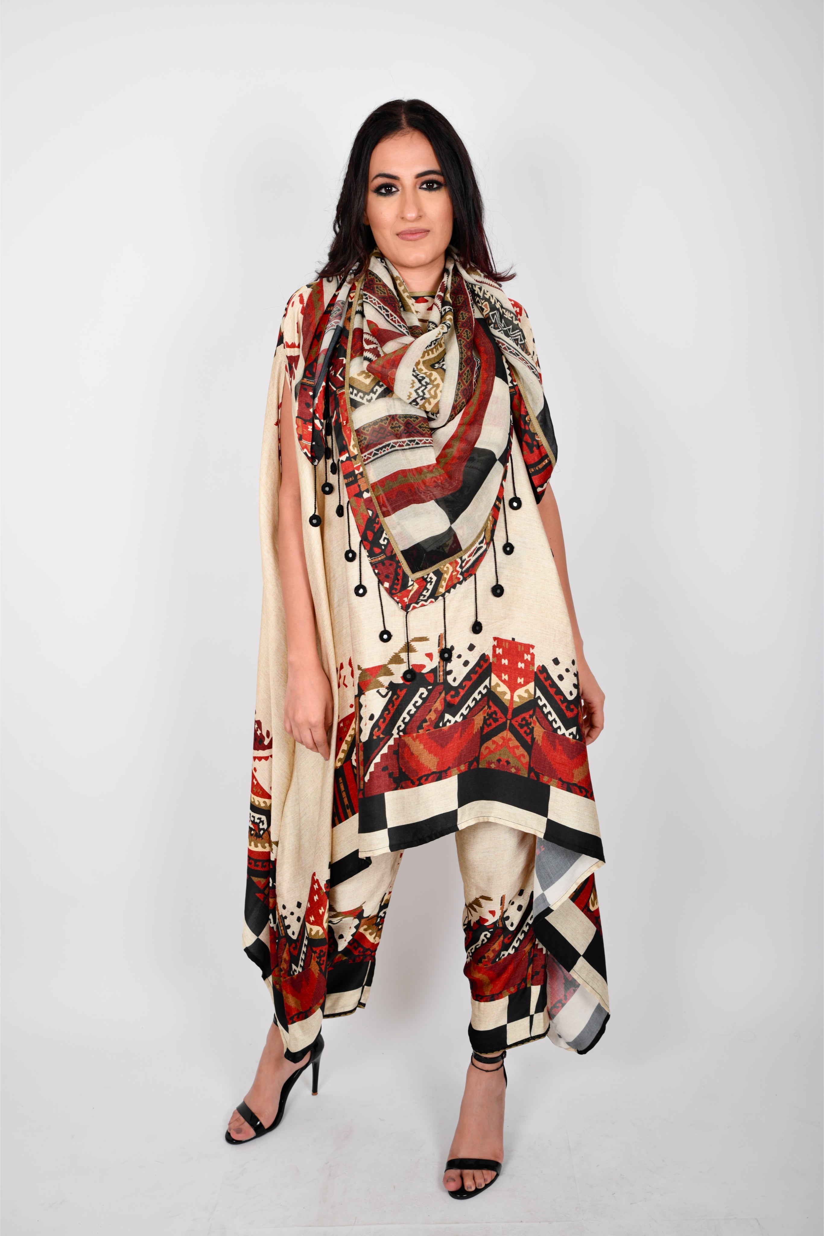 KAFILLA DROP TUNIC WITH STOLE SET