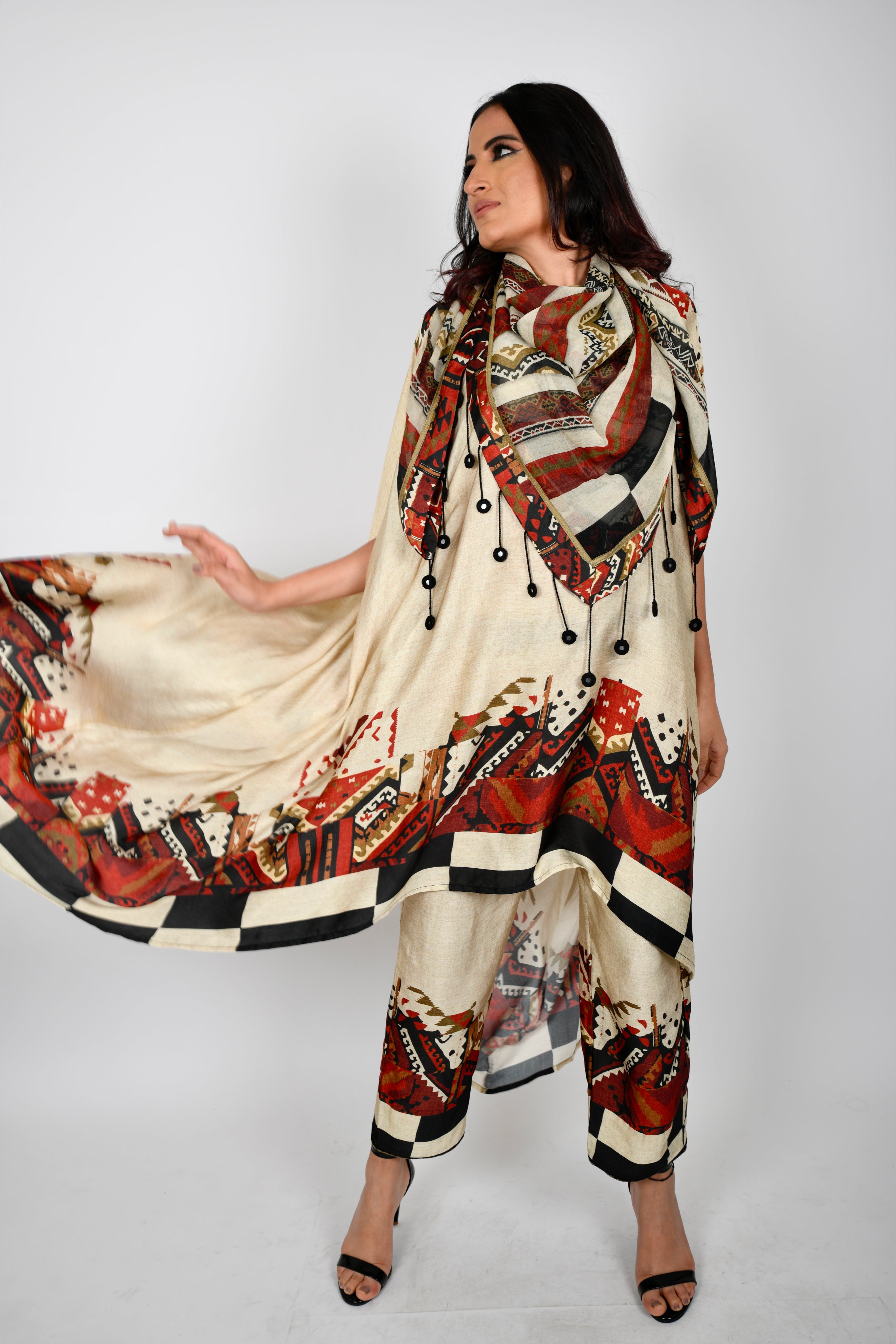 KAFILLA DROP TUNIC WITH STOLE SET