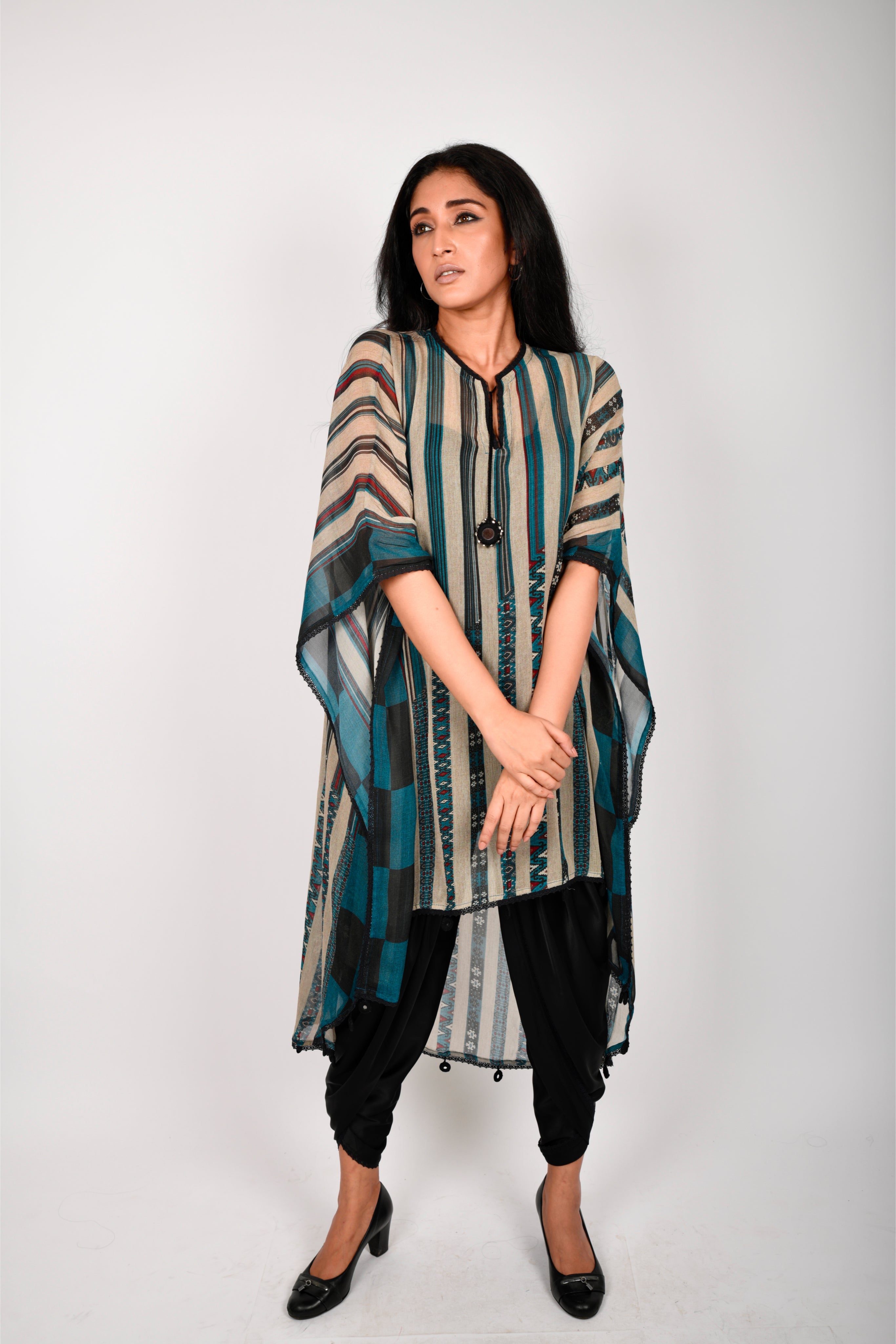 KAFILLA CAPE WITH DHOTI