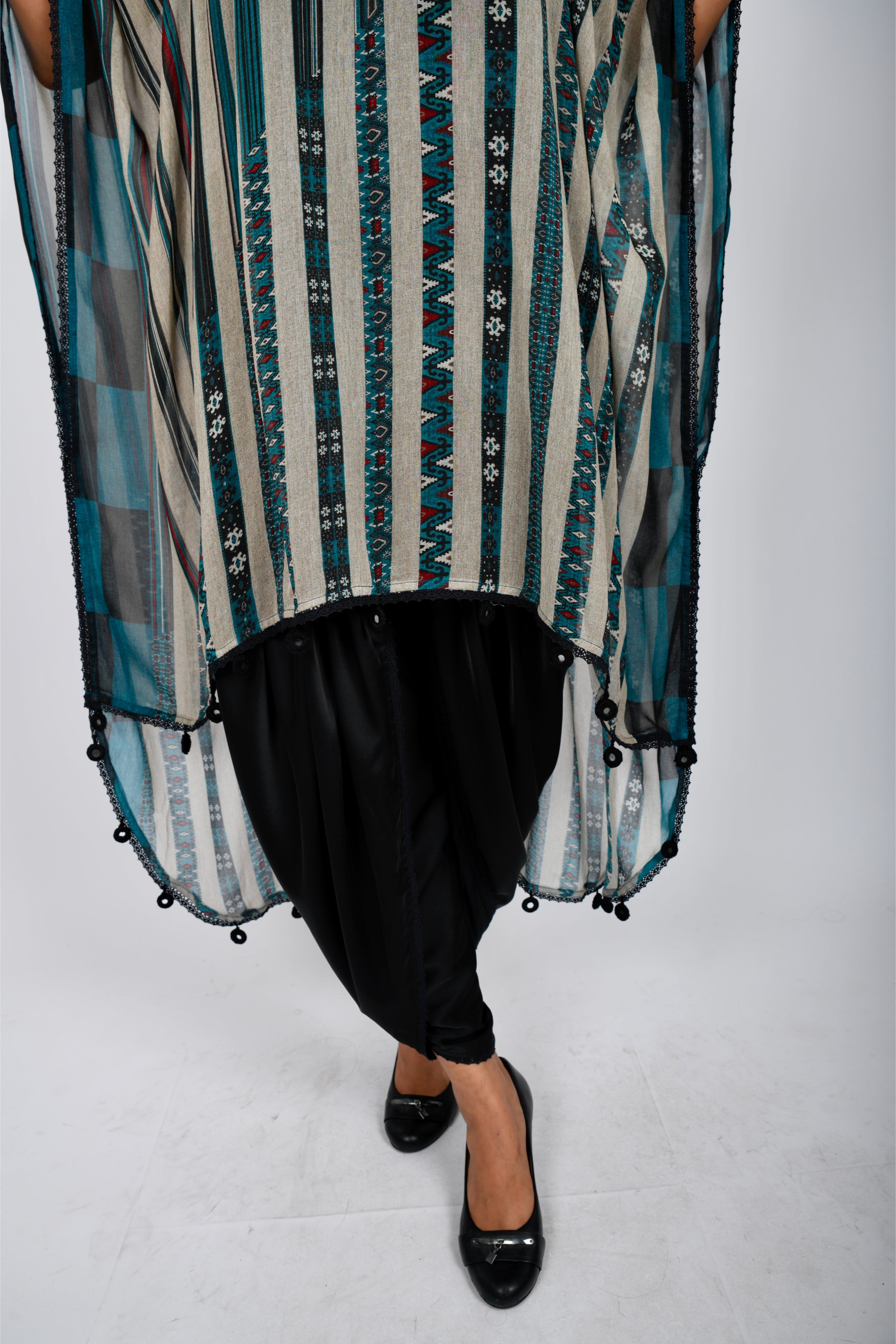 KAFILLA CAPE WITH DHOTI