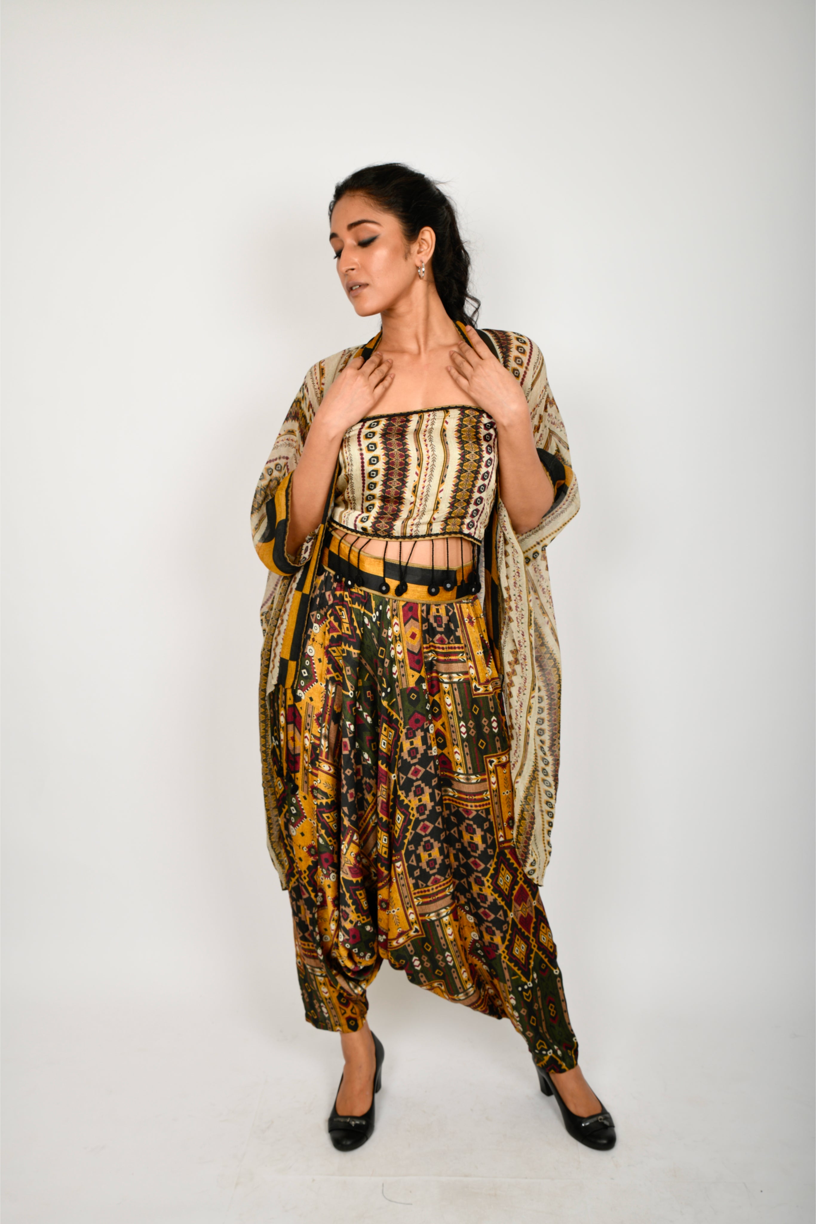KAFILLA CAPE BUSTIER AND TURKISH SET
