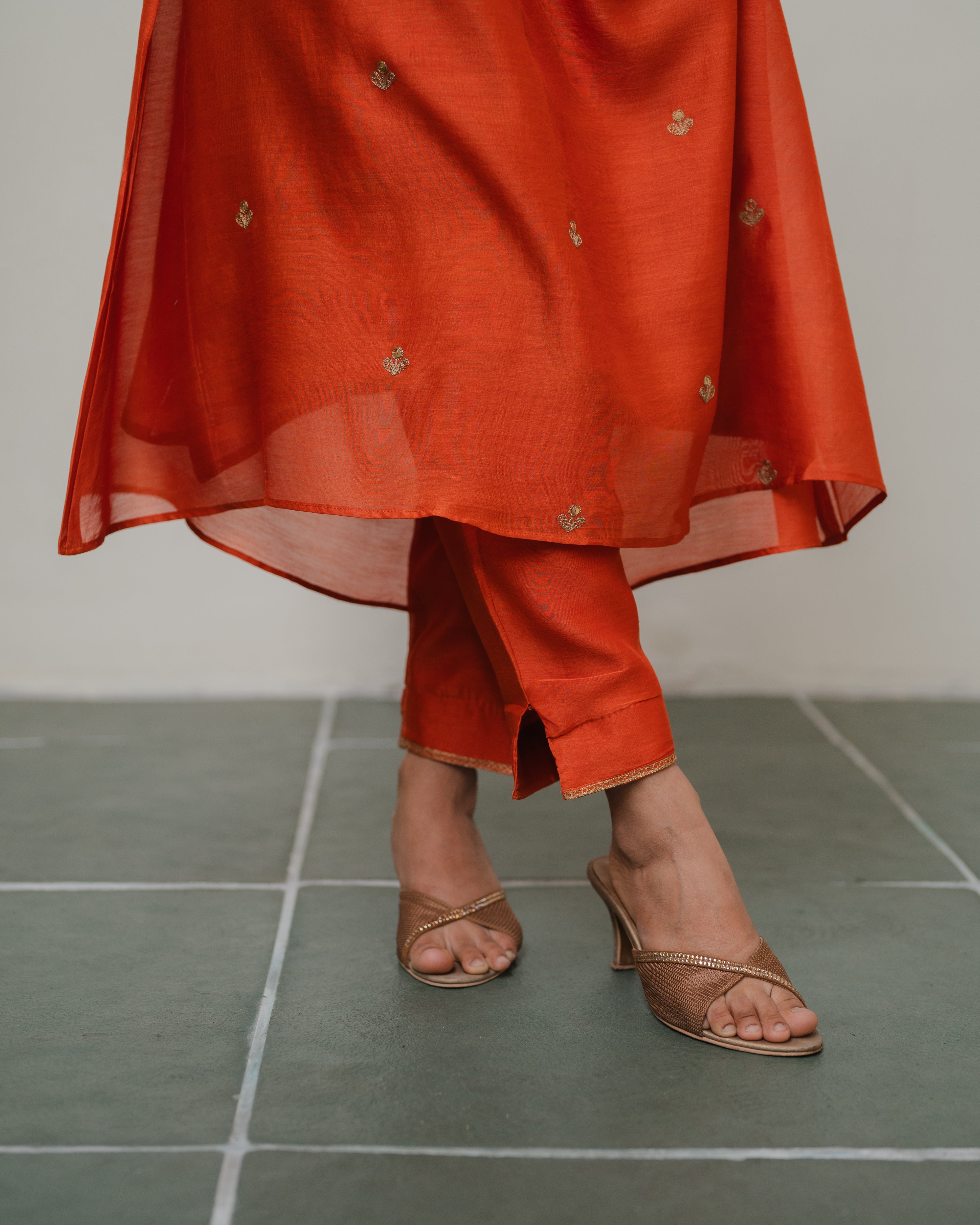 ARYAHI SET