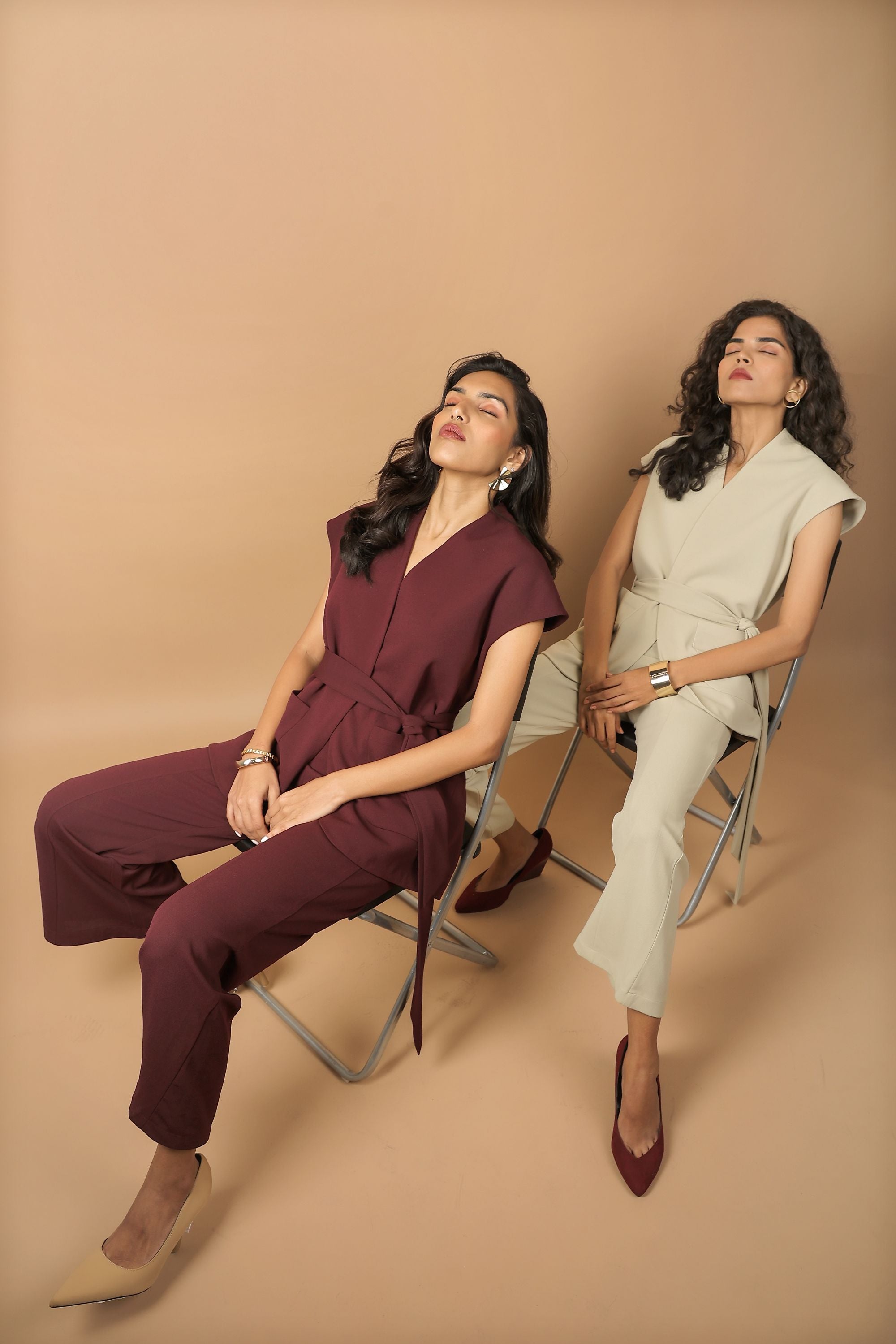 Off-white sleeveless Wrap Set