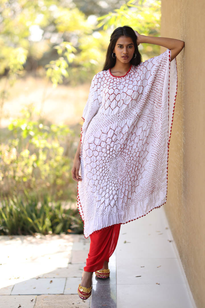 THREE FLOWERS KAFTAN