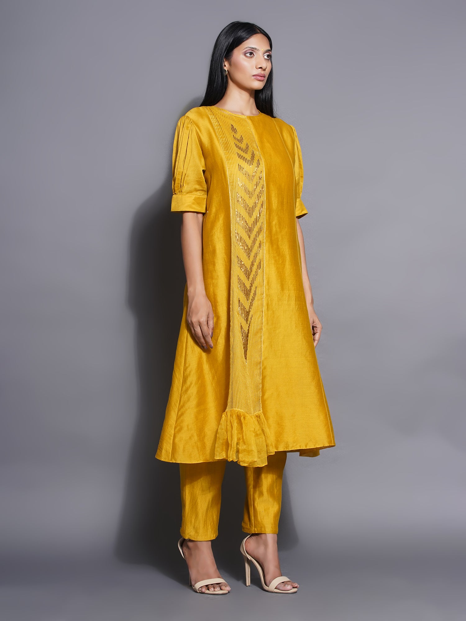 KURTA + PANT + SLIP