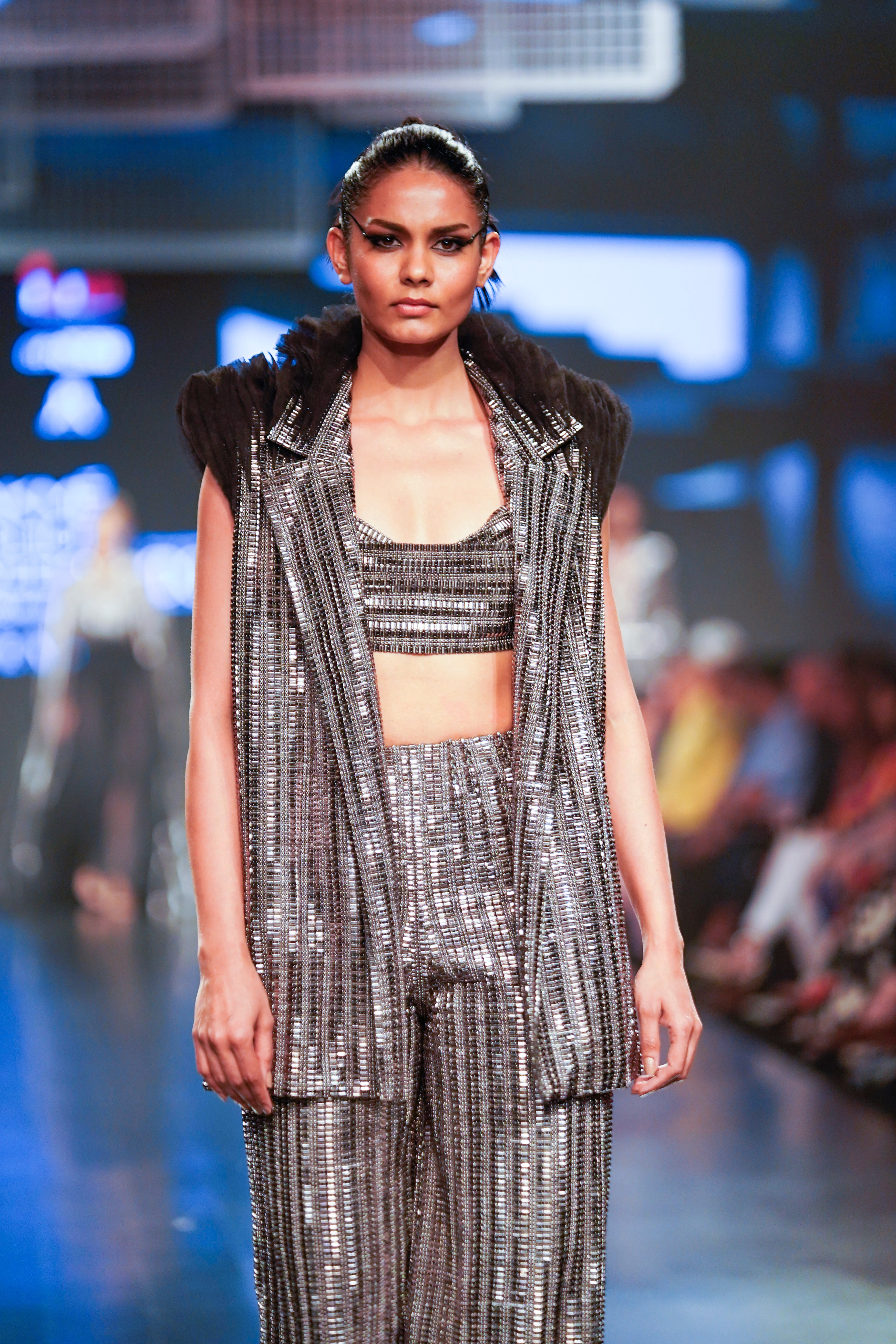 SCINTILLA RUFFLE JACKET