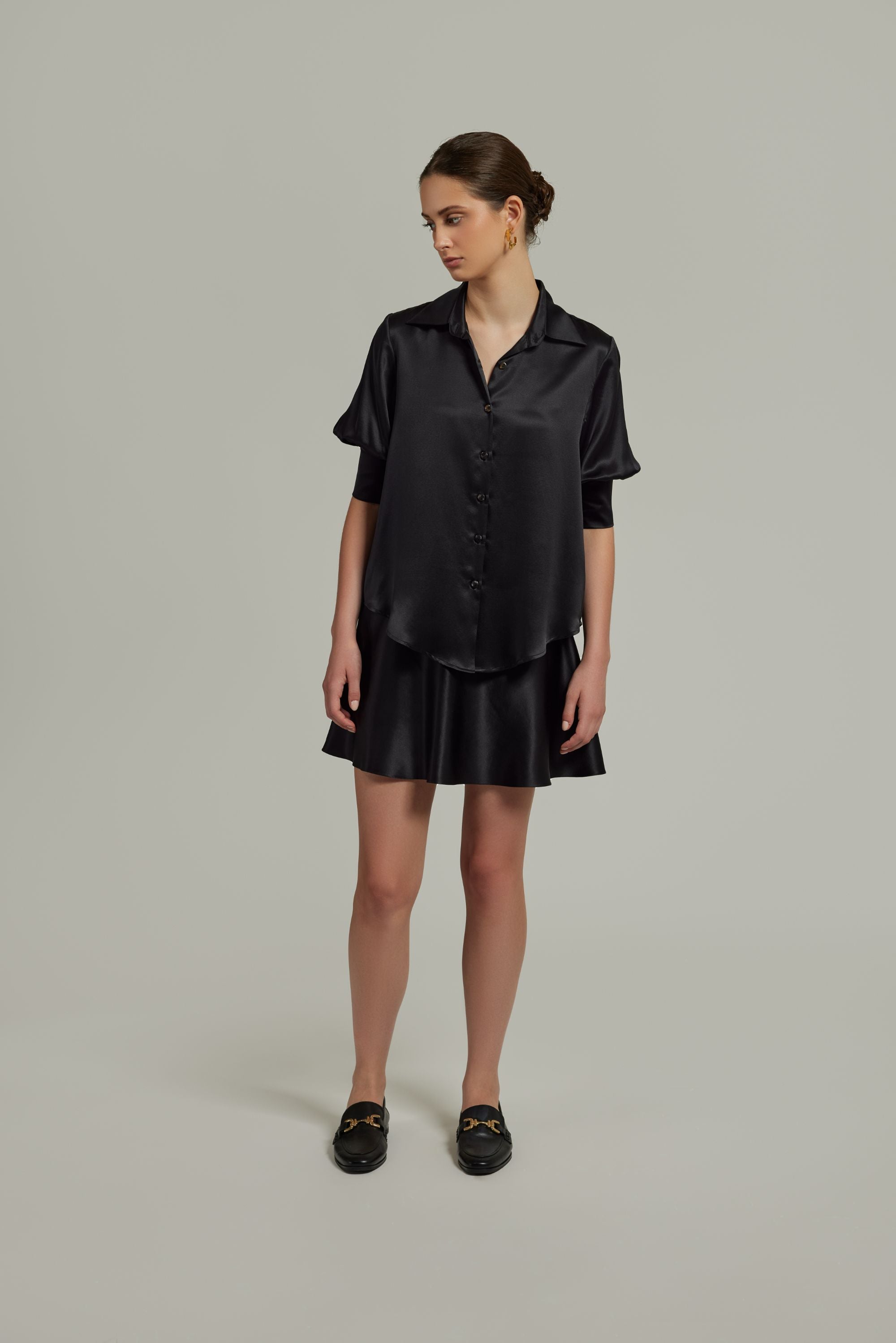 Black Silk
Short-Sleeved Shirt