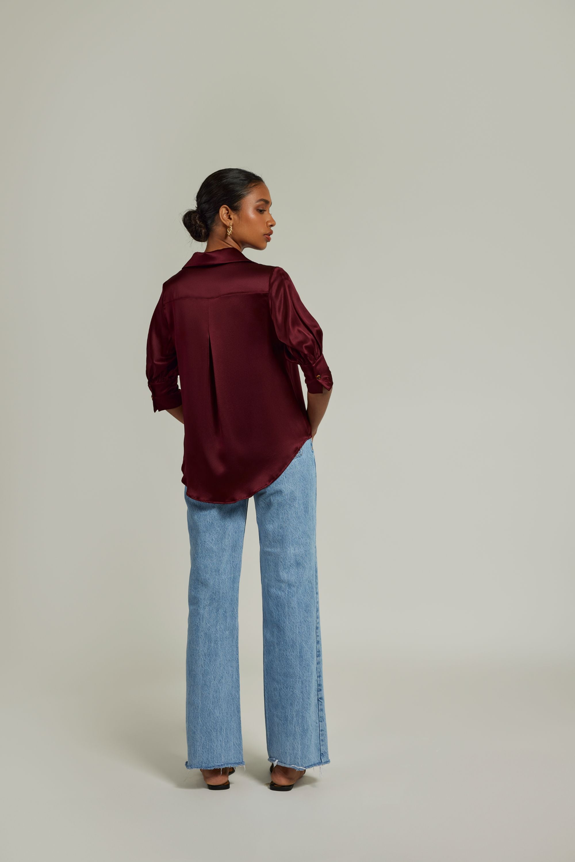 Burgundy Silk
Short-Sleeved Shirt