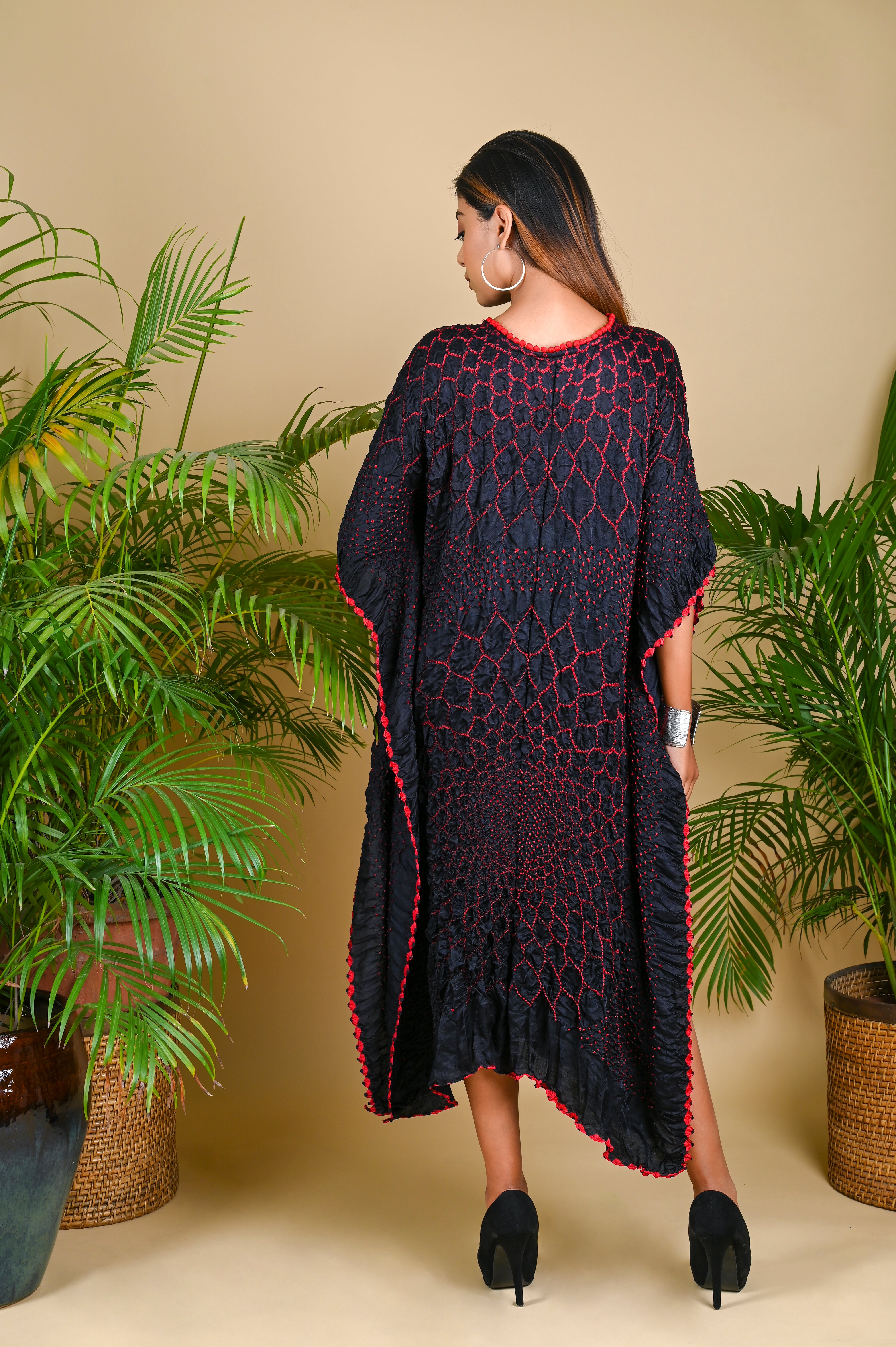 THREE FLOWERS KAFTAN