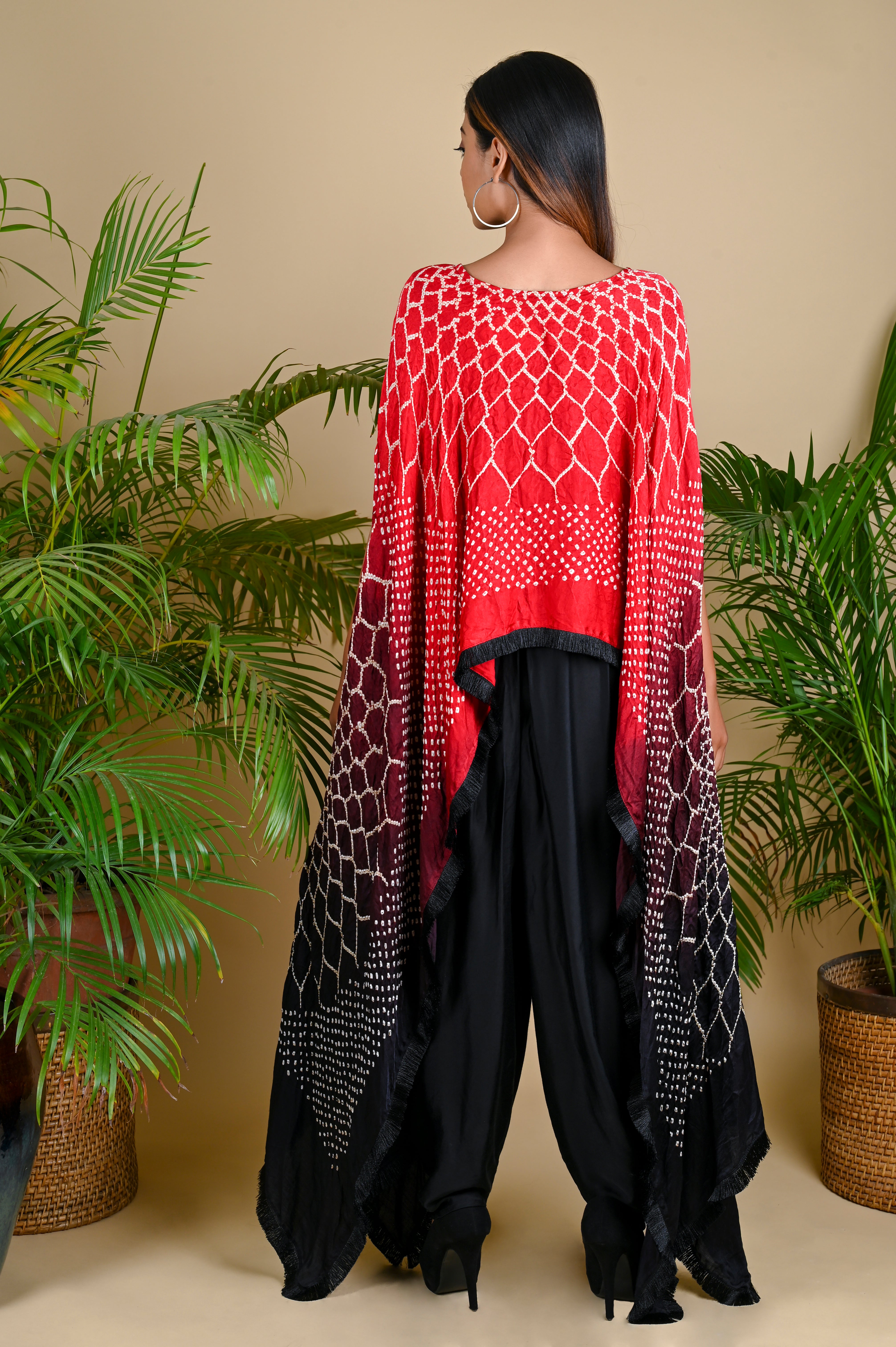 FRINGE CAPE