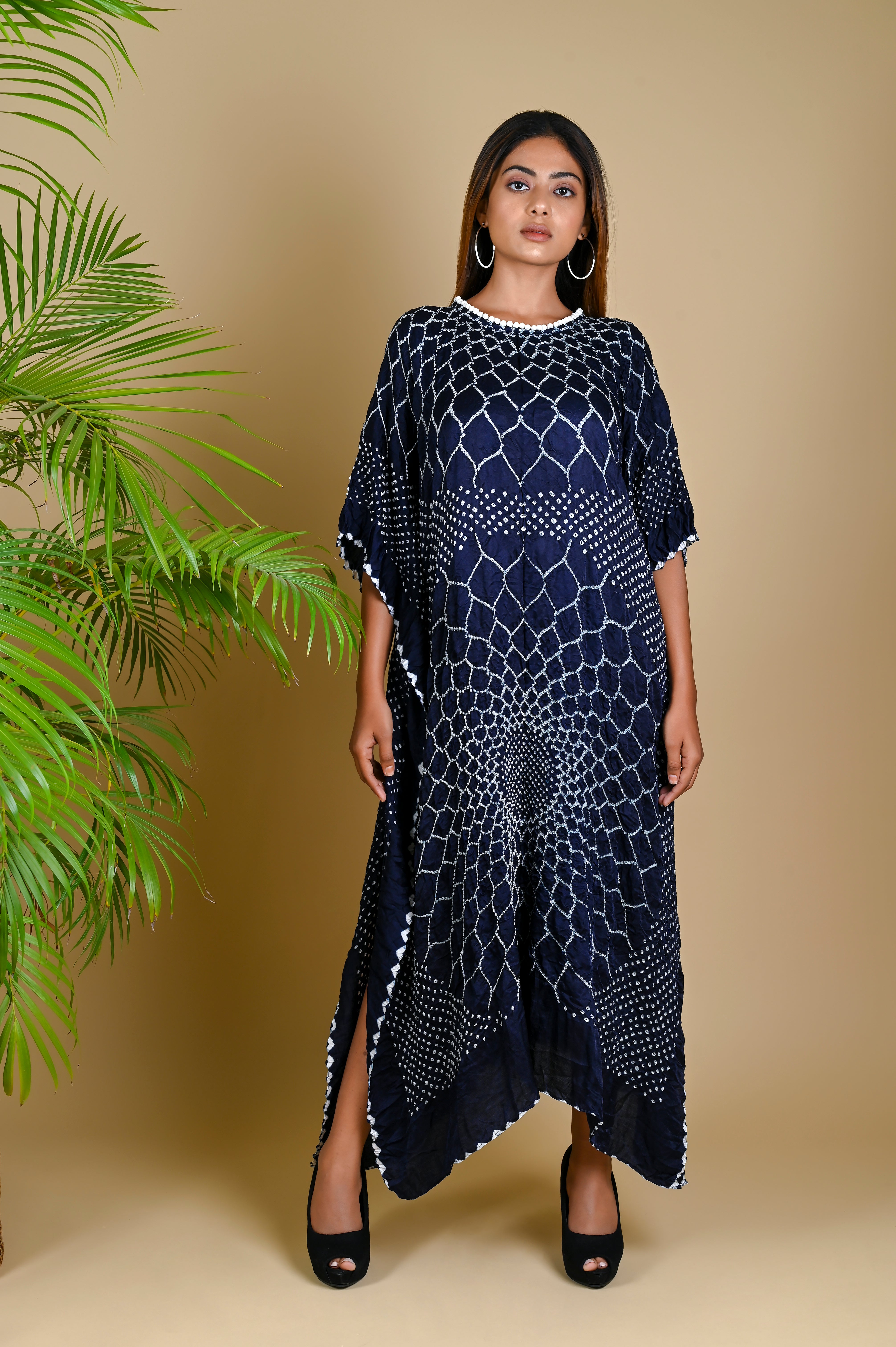 THREE FLOWERS KAFTAN