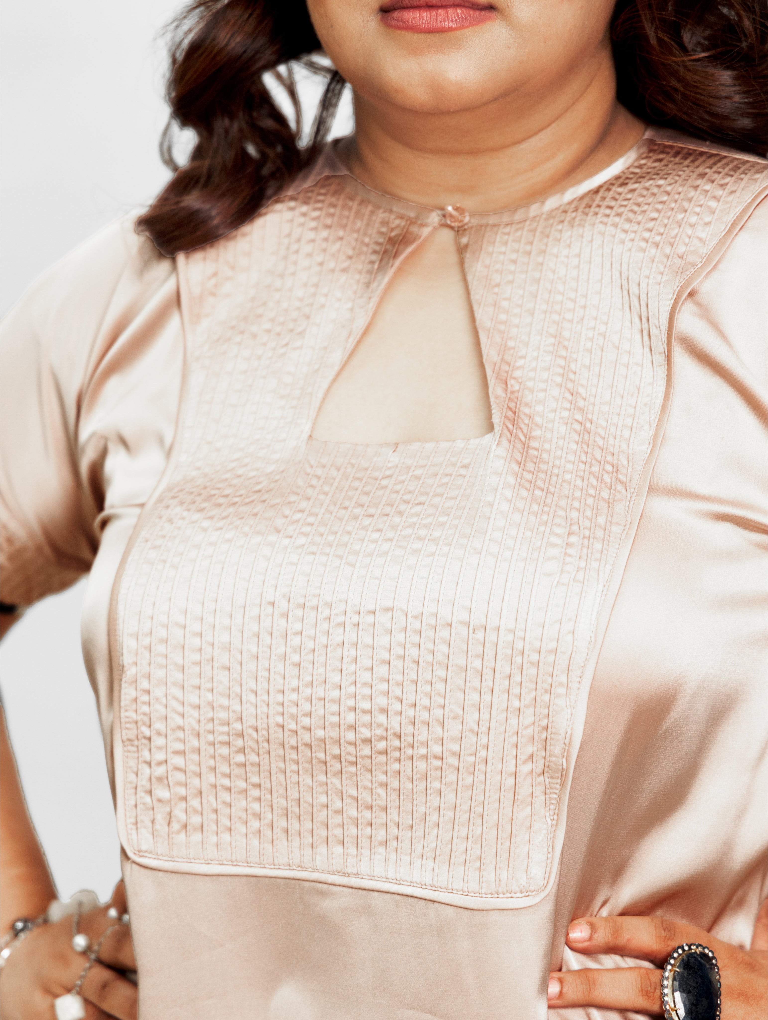 BARBARA PEEP HOLE TUNIC SET