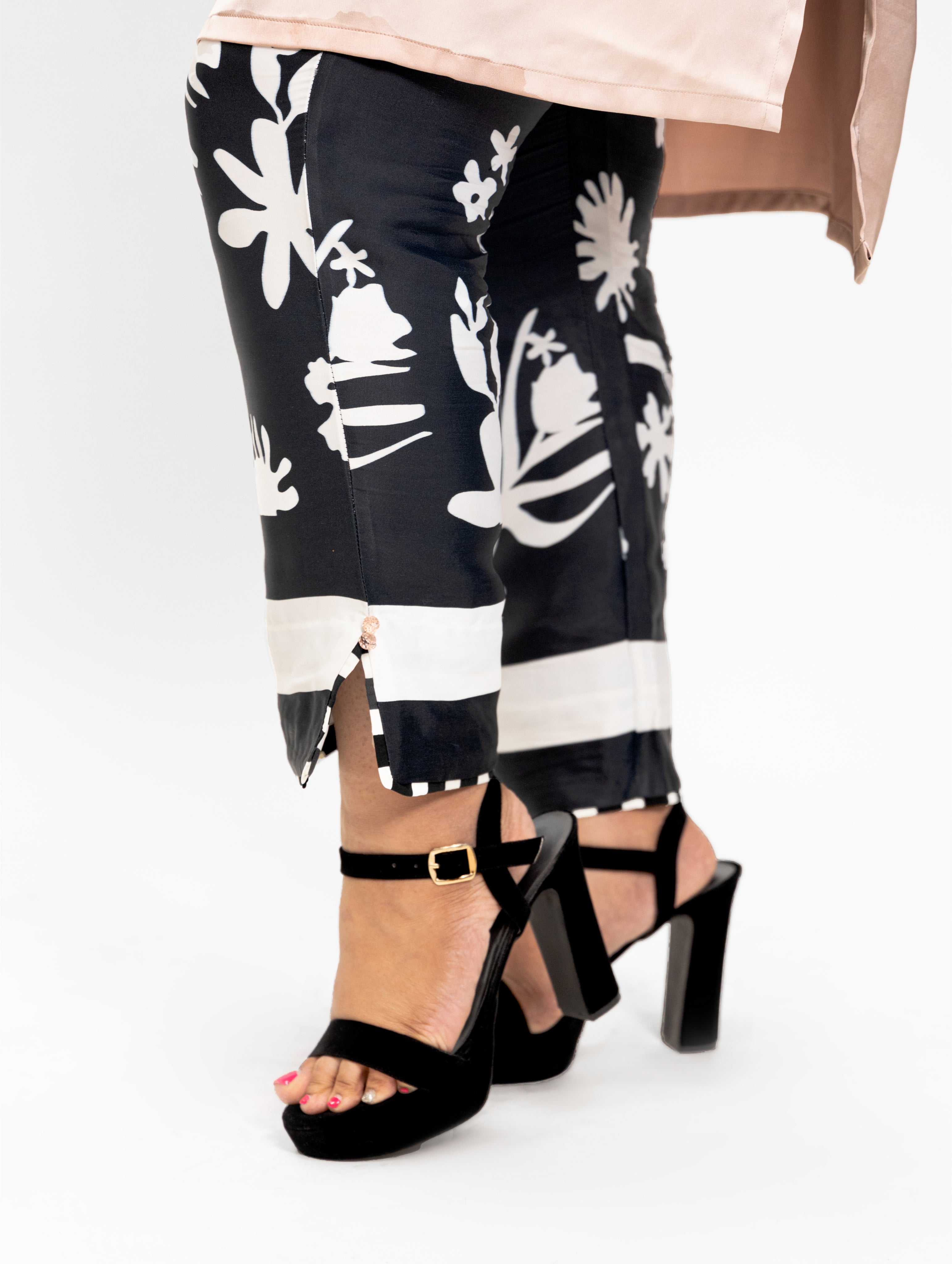 BARBARA PEEP HOLE TUNIC SET