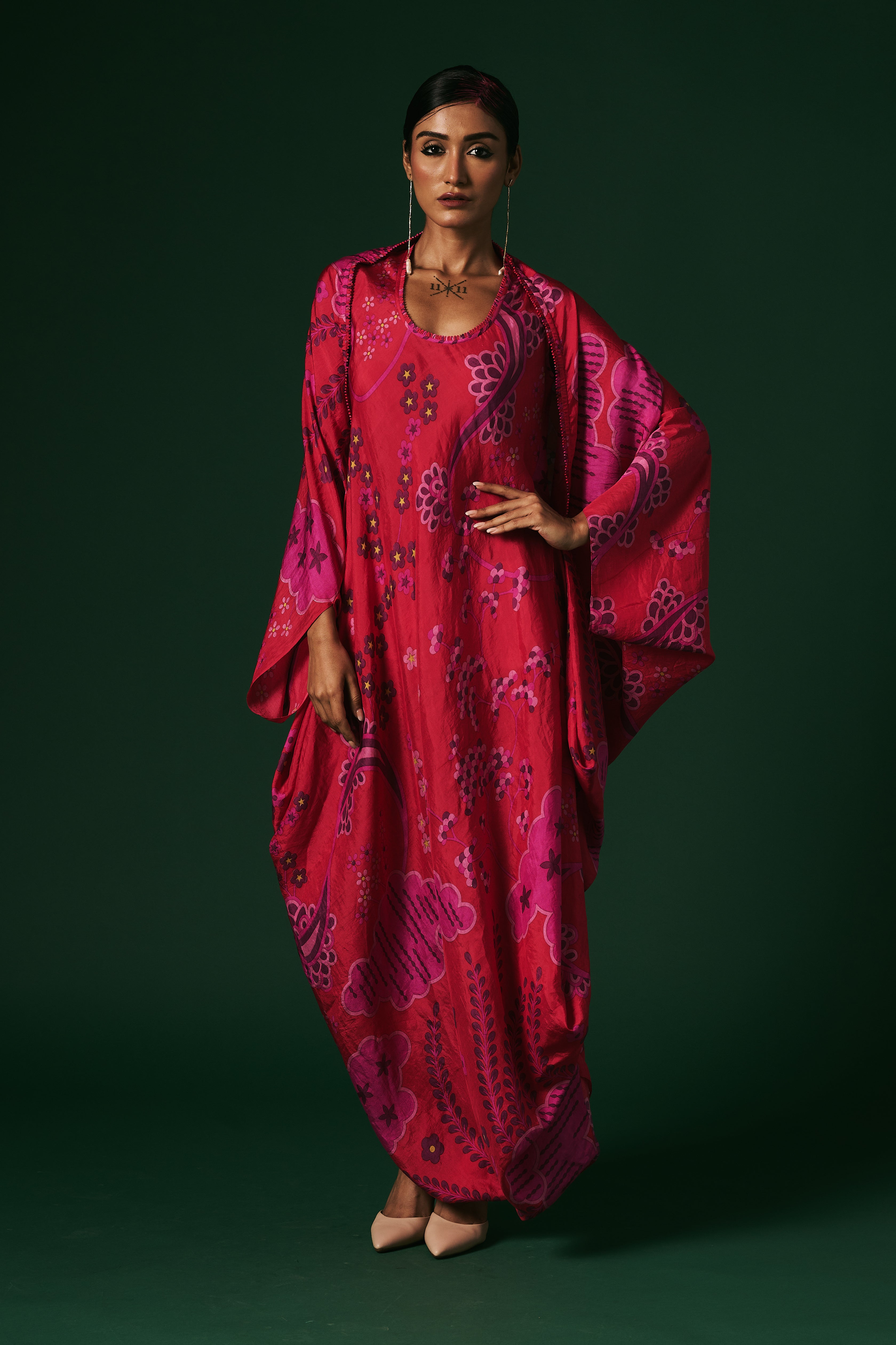 DRESS WITH CAPE
