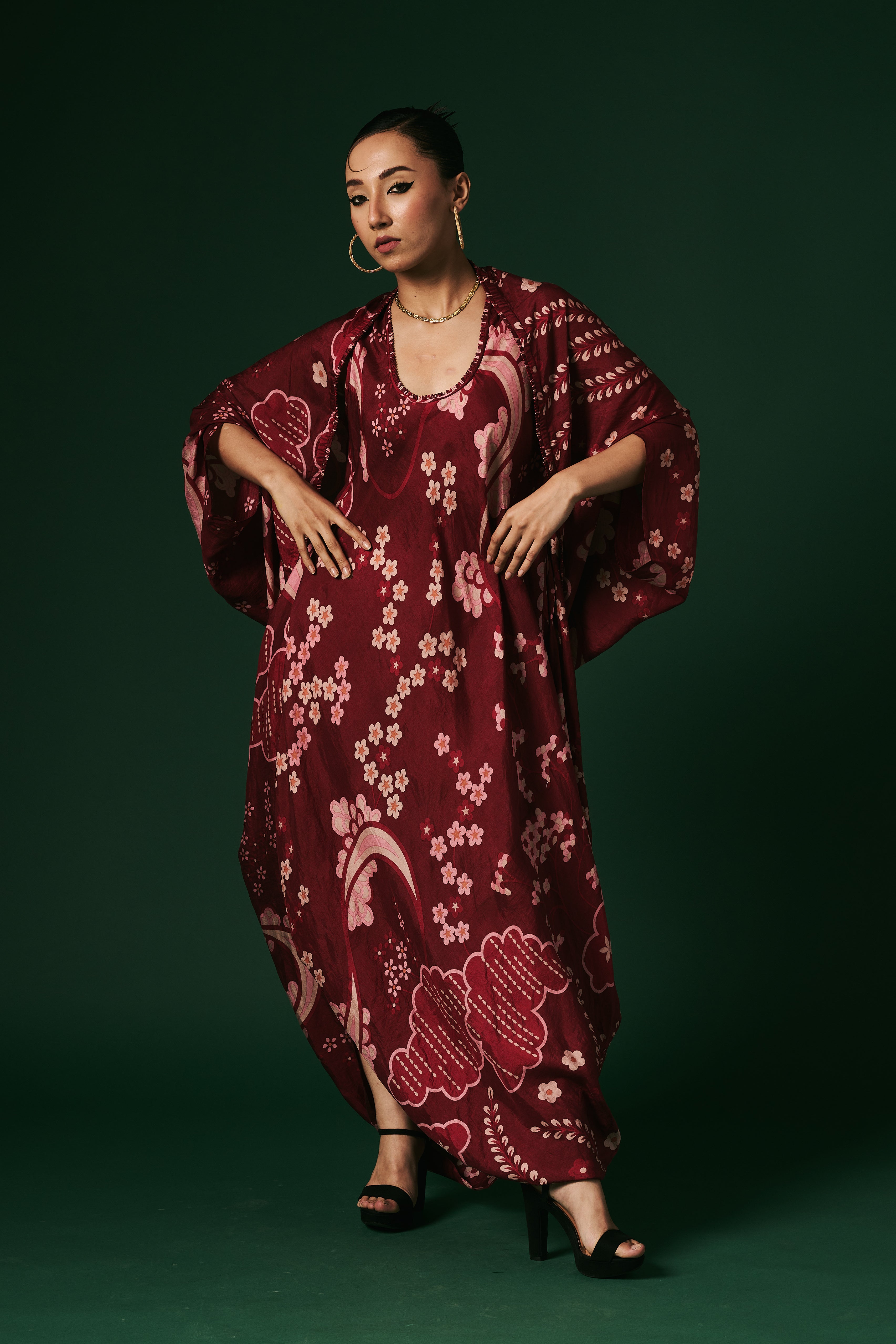 DRESS WITH CAPE