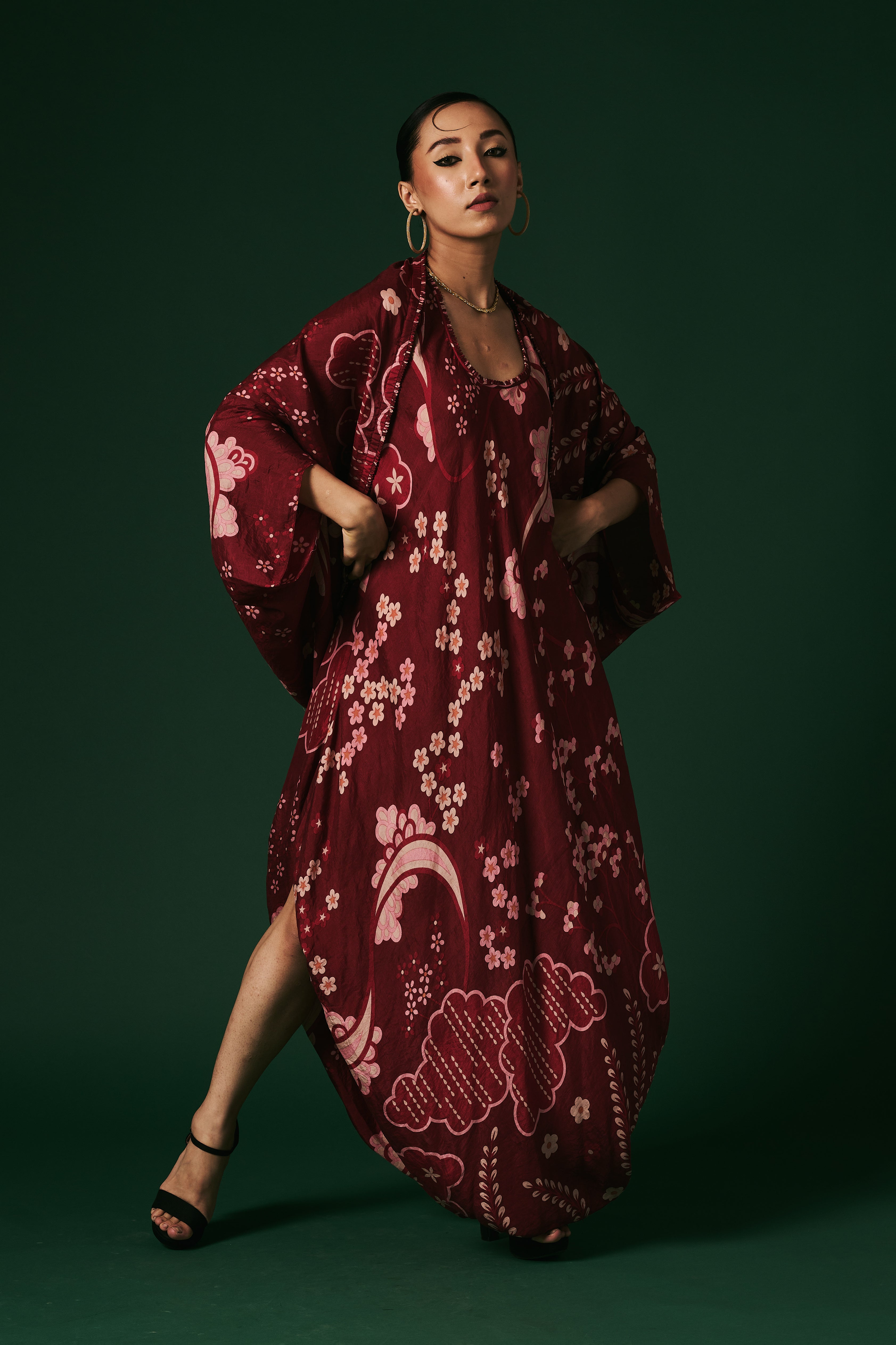 DRESS WITH CAPE