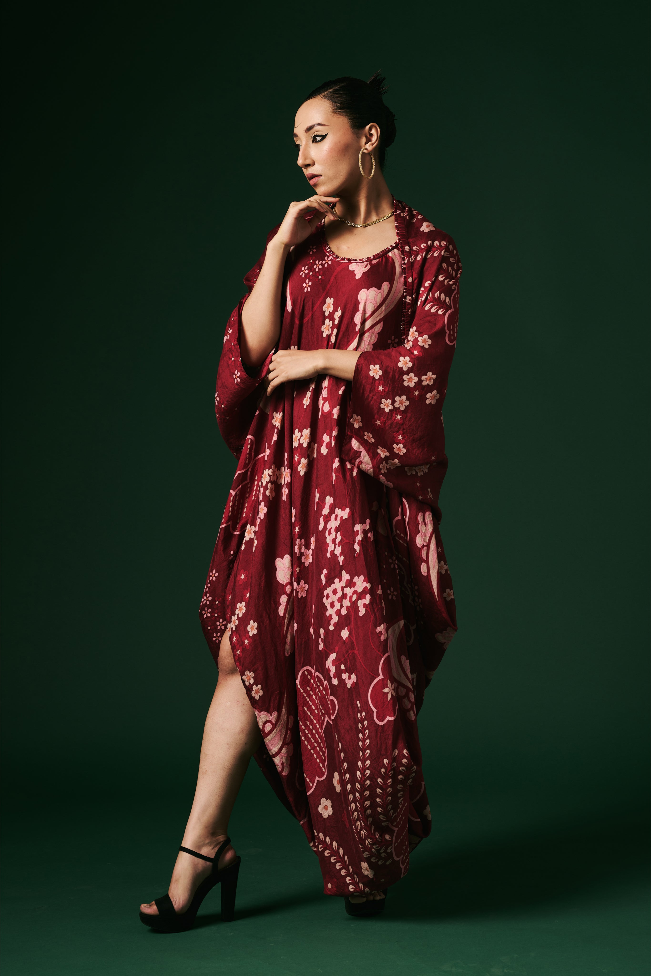 DRESS WITH CAPE