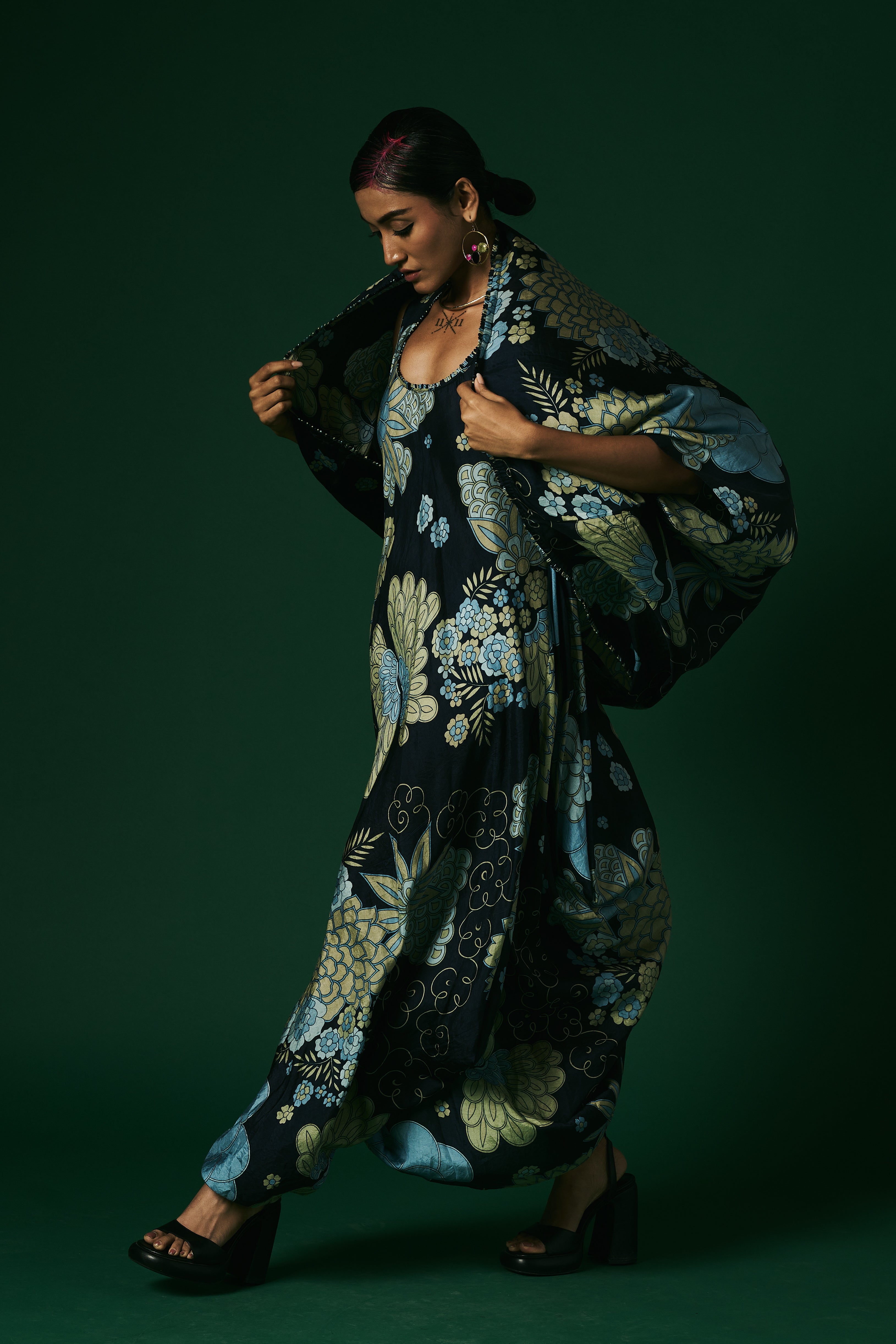 DRESS WITH CAPE