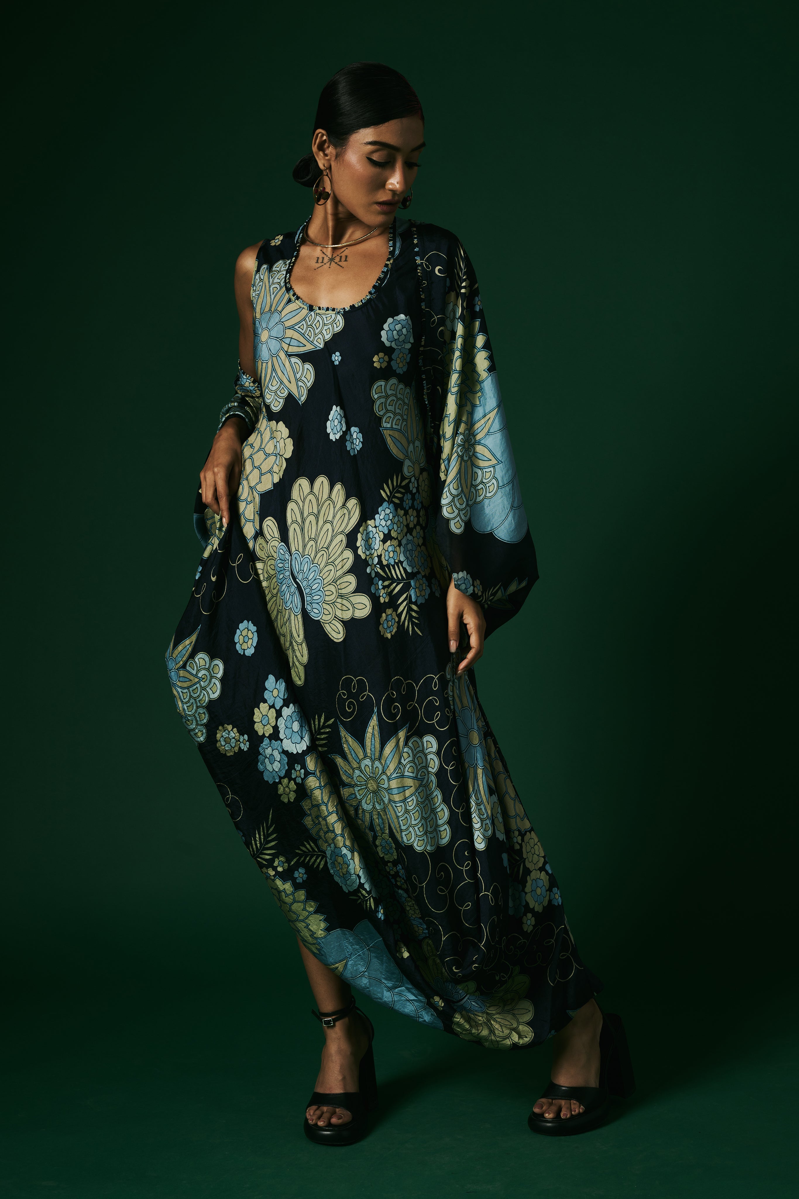 DRESS WITH CAPE