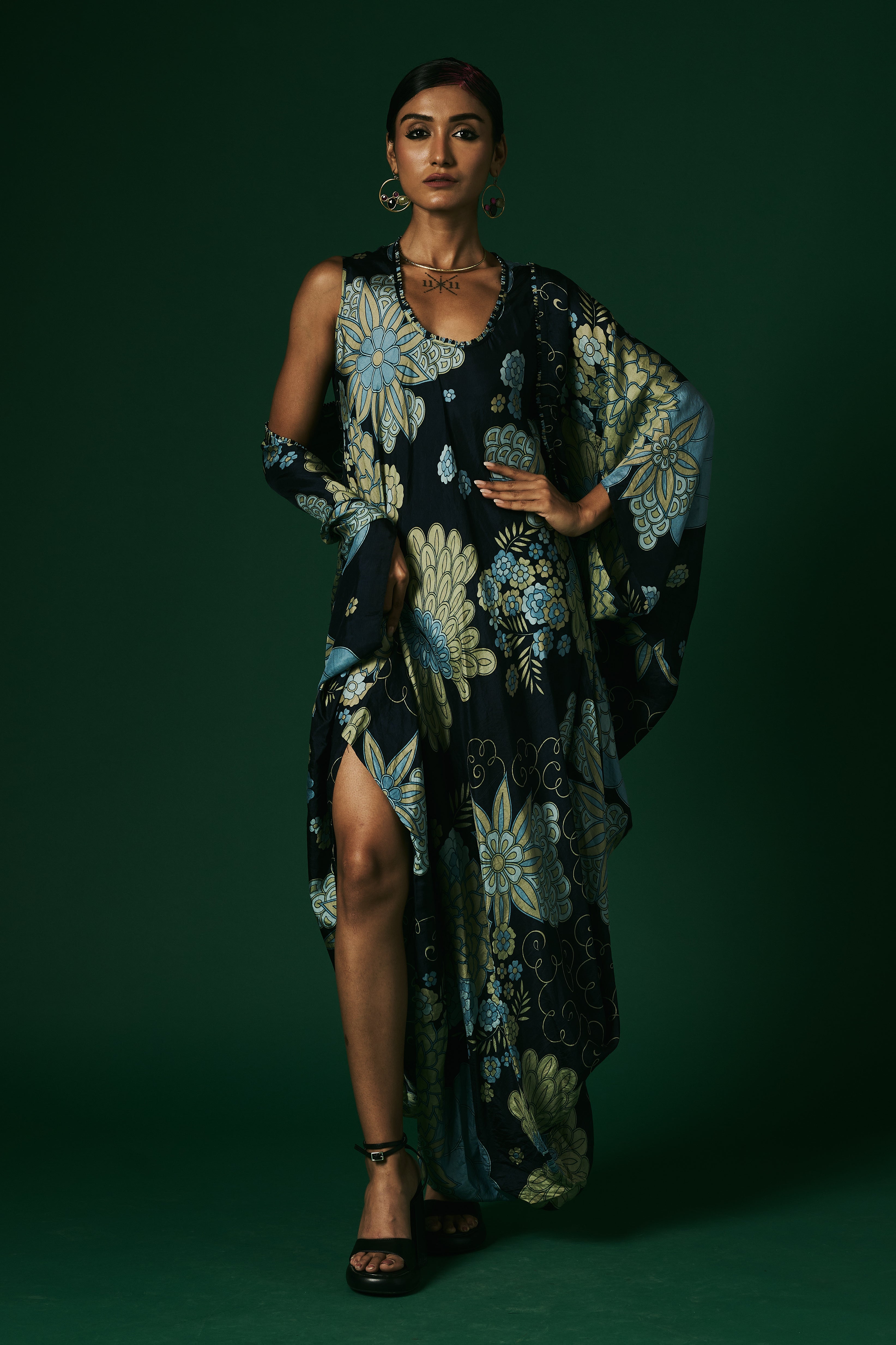 DRESS WITH CAPE