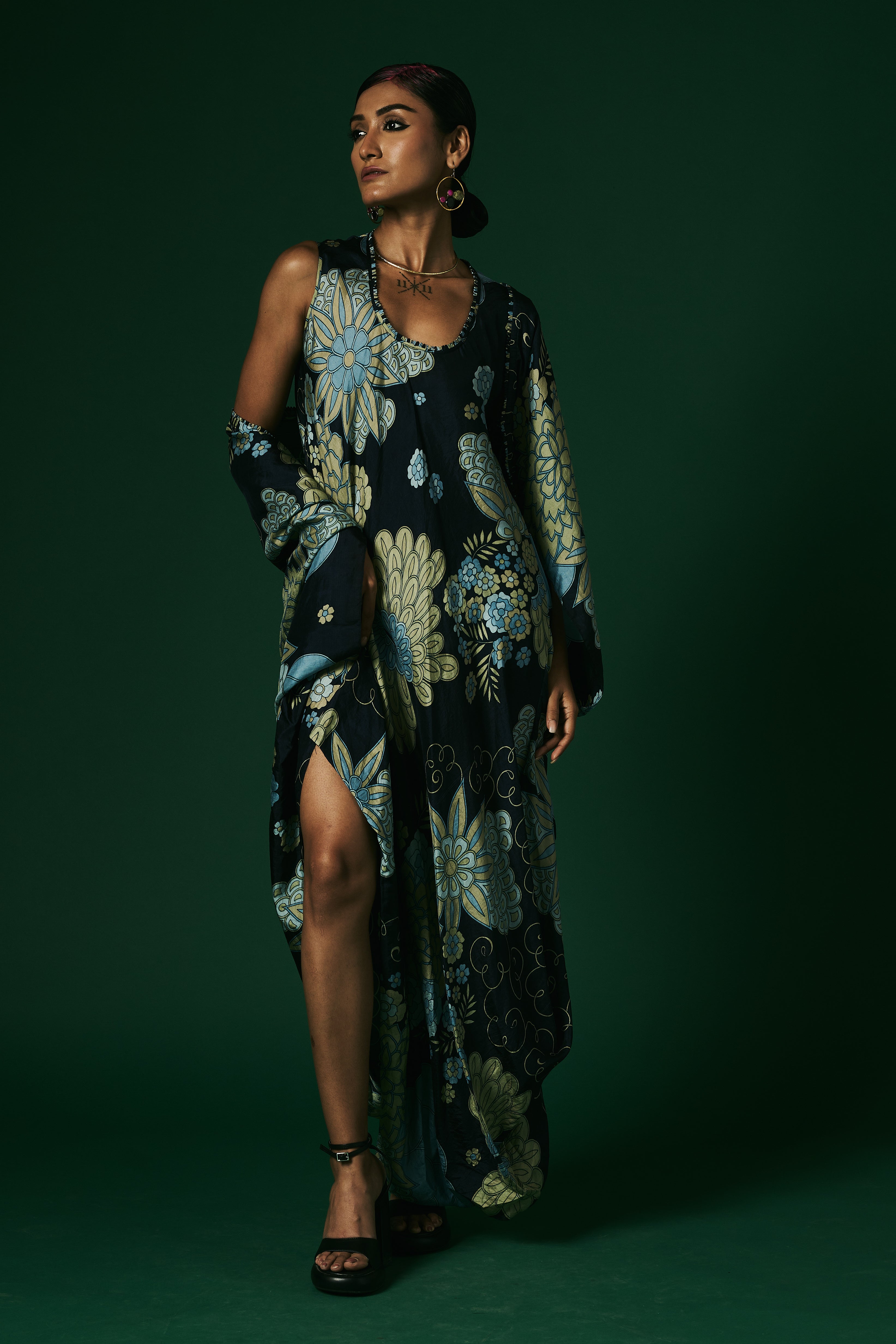 DRESS WITH CAPE