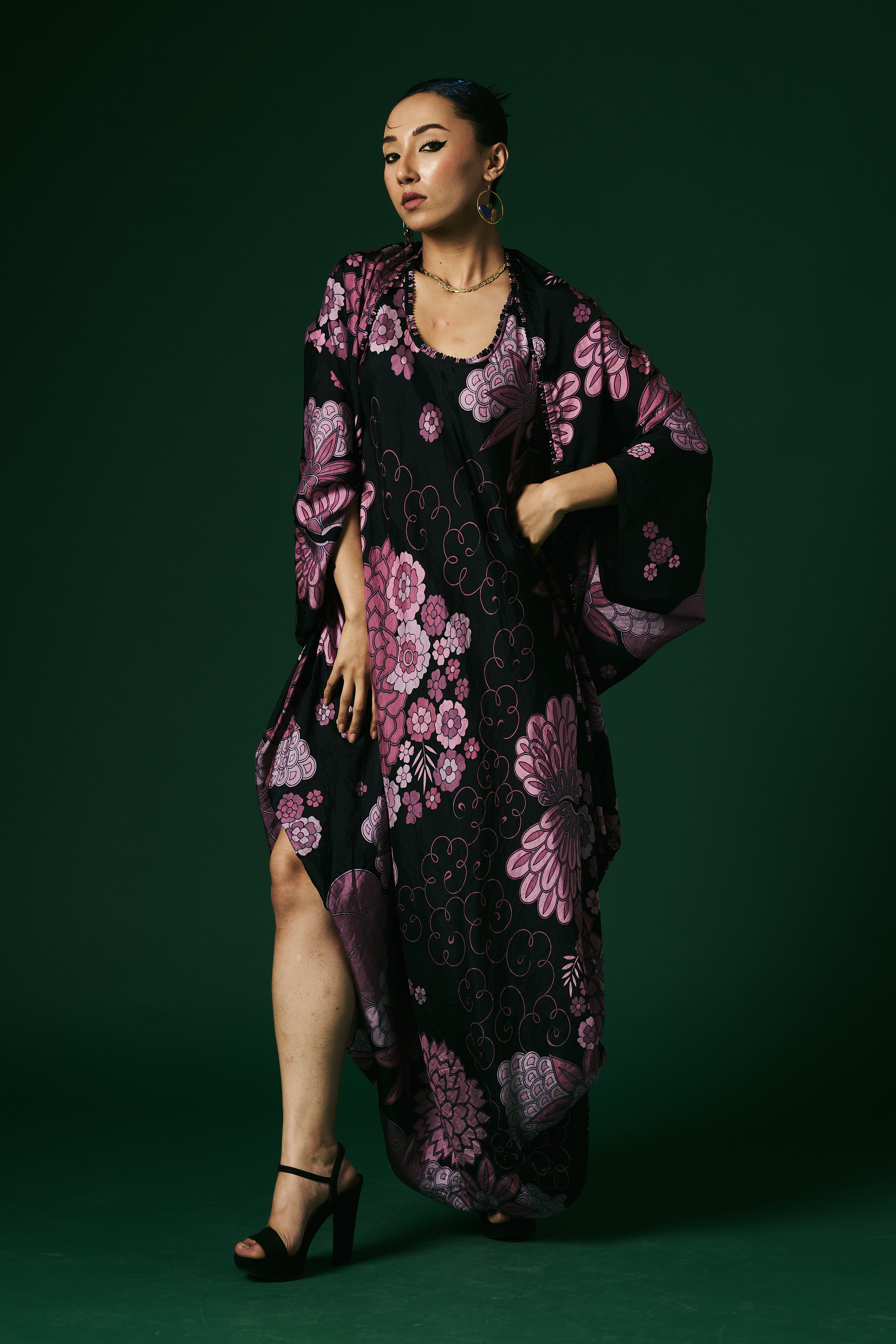 DRESS WITH CAPE