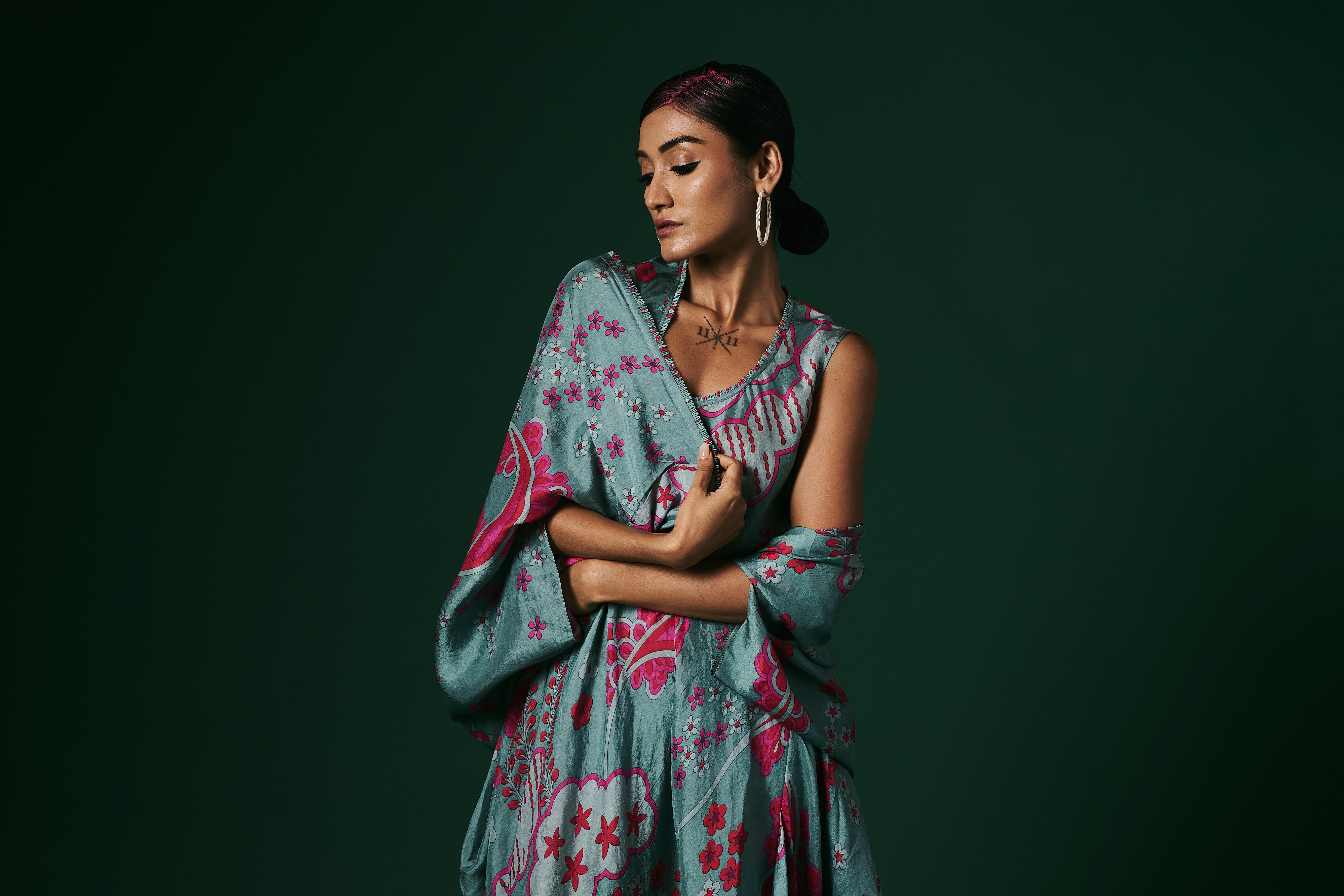 DRESS WITH CAPE