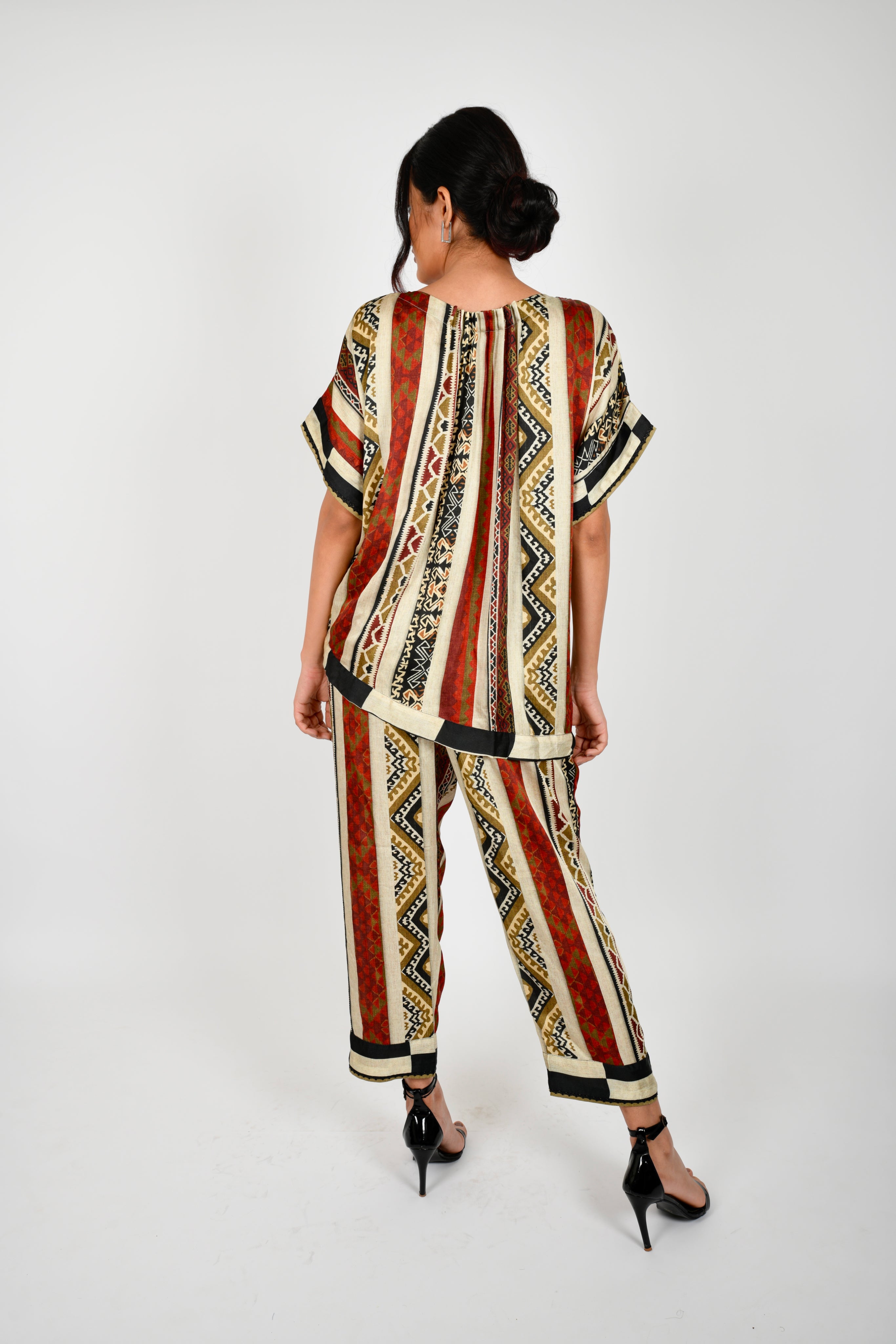 KAFILLA NECK PLEATED TIE TOP SET