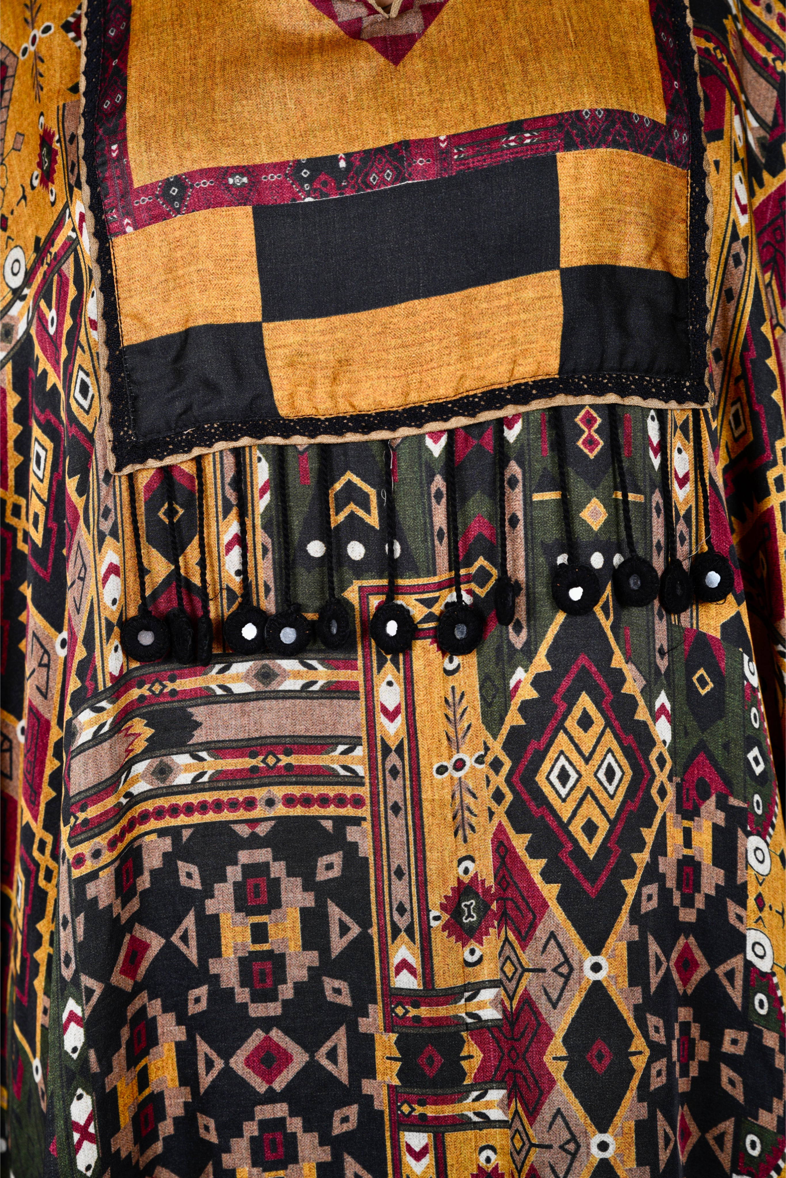 KAFILLLA YOKE BOX TUNIC SET