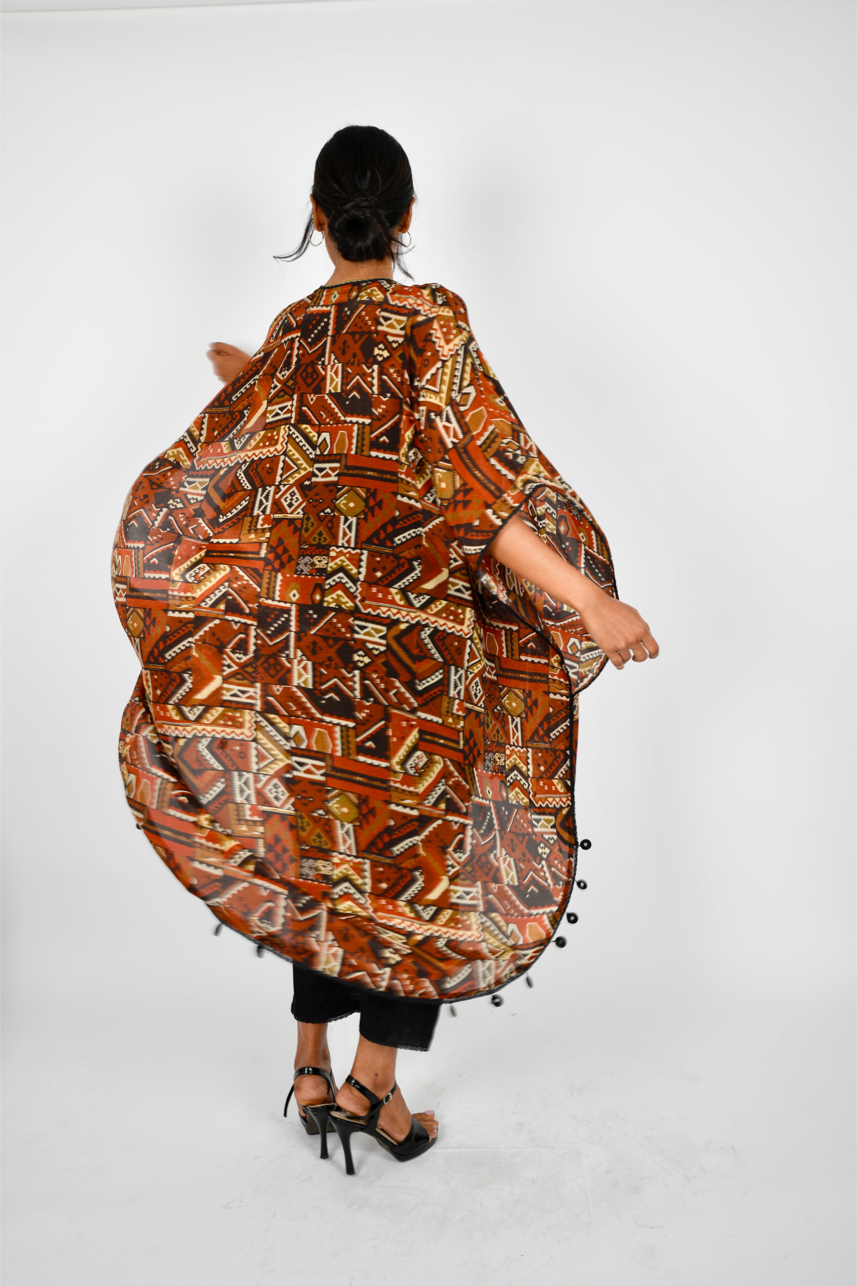 KAFILLA HIGH LOW CAPE