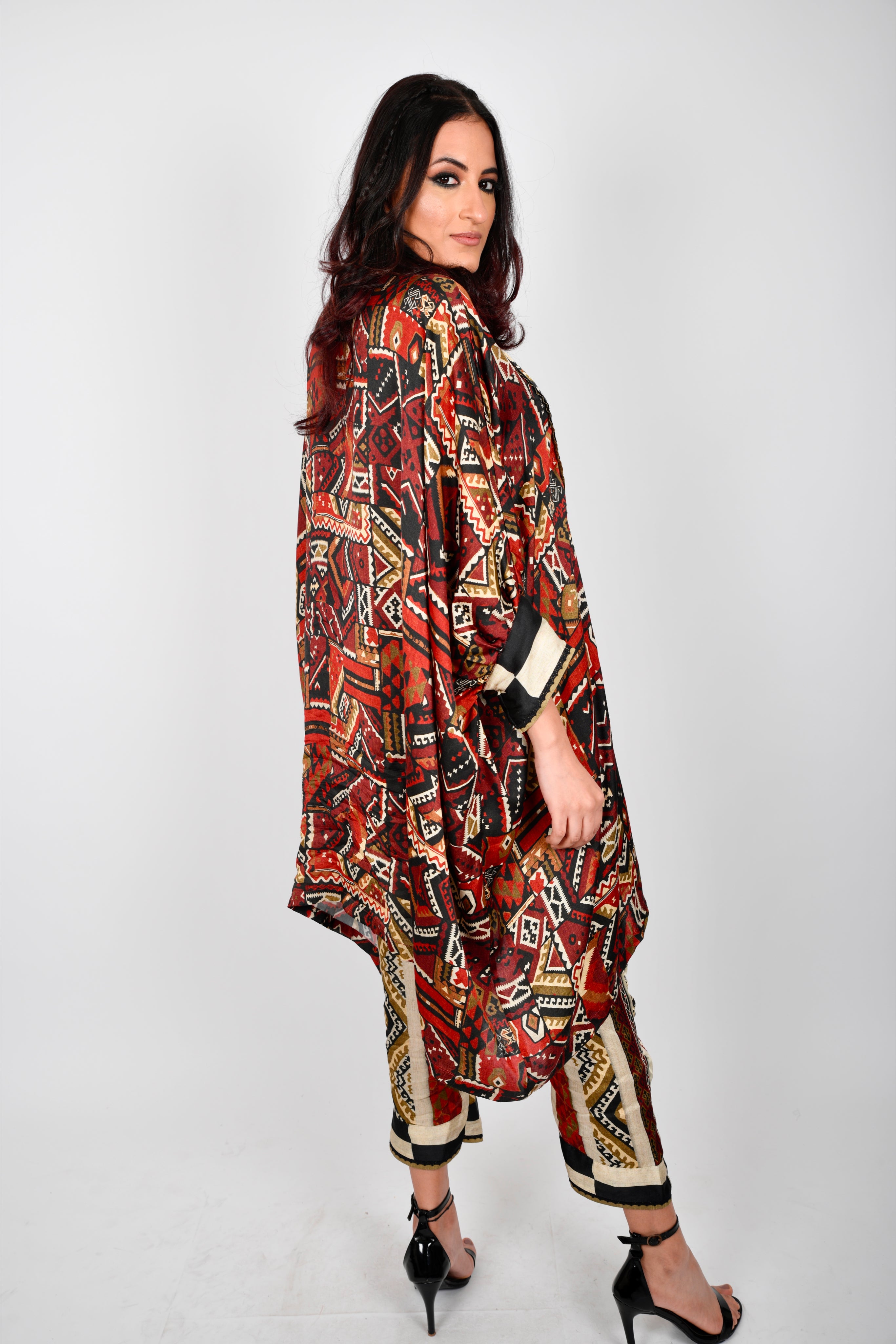 KAFILLLA YOKE BOX TUNIC SET