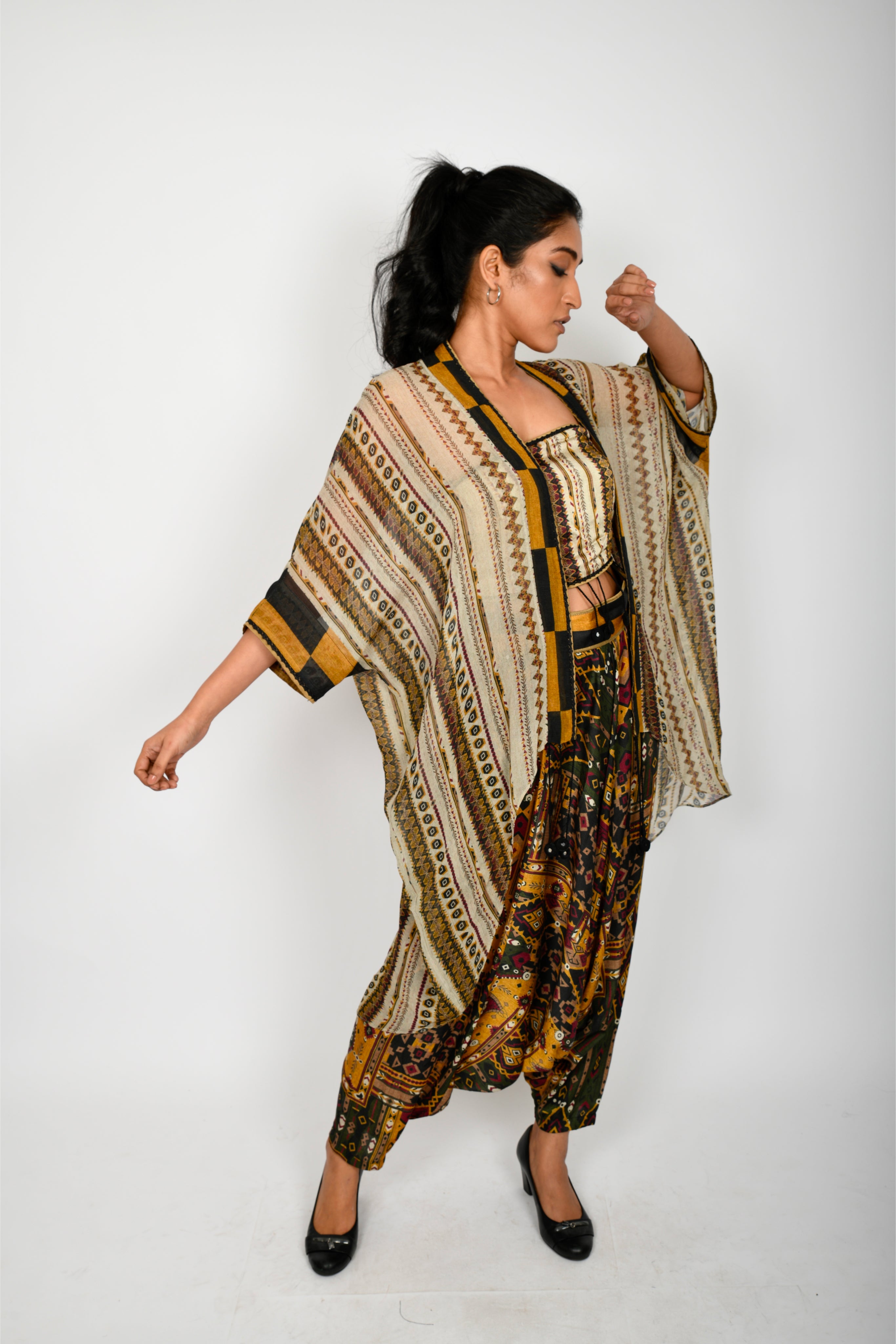 KAFILLA CAPE BUSTIER AND TURKISH SET