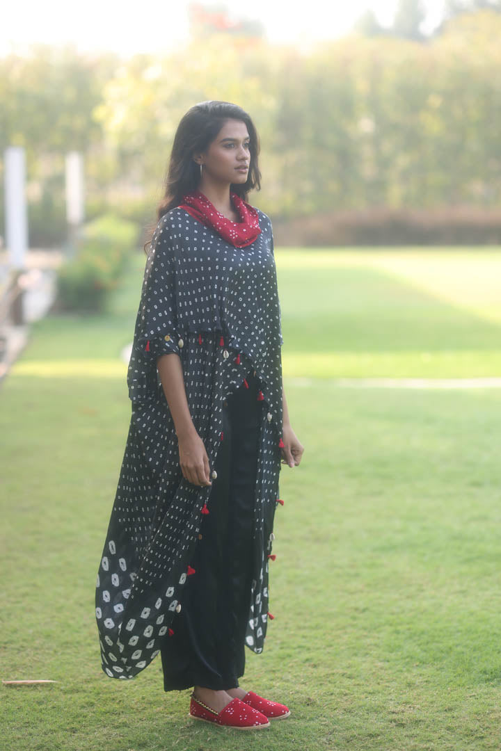 OVERLAP COWL TOP