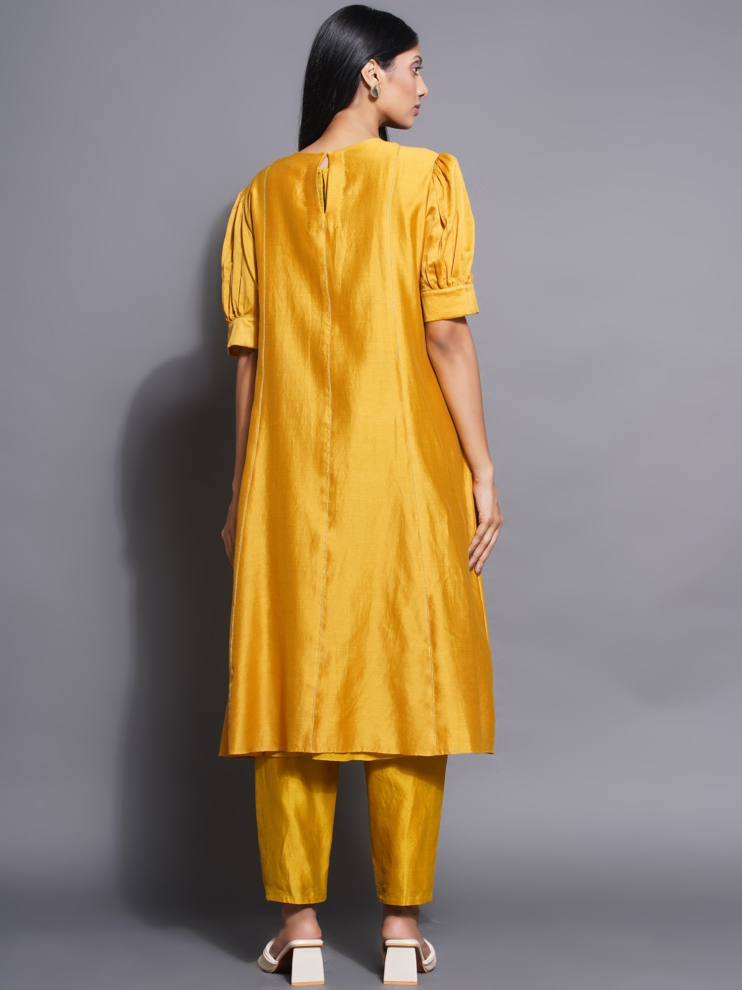 KURTA + PANT + SLIP