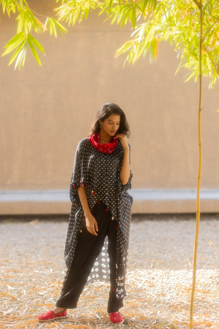 OVERLAP COWL TOP