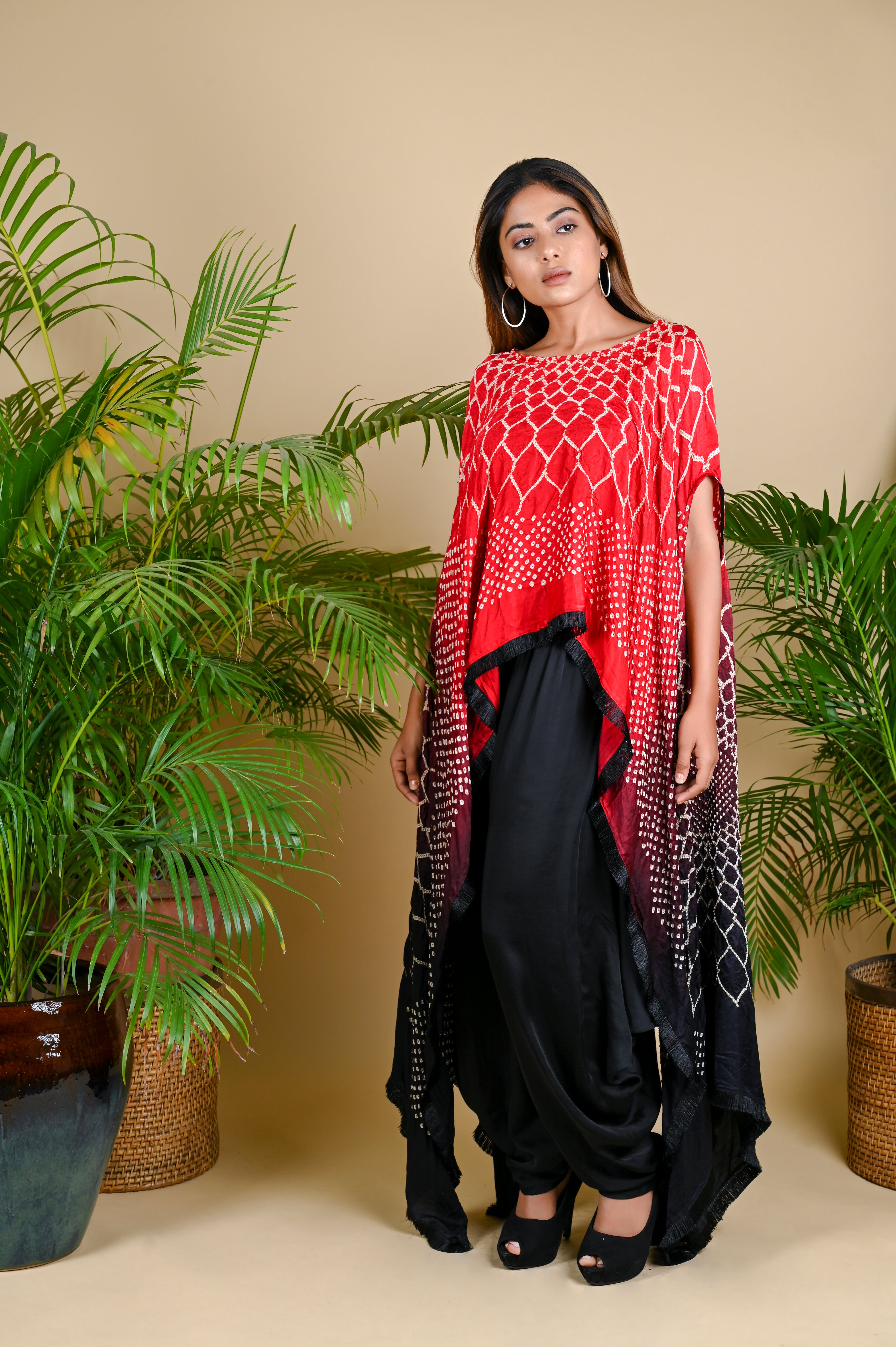 FRINGE CAPE