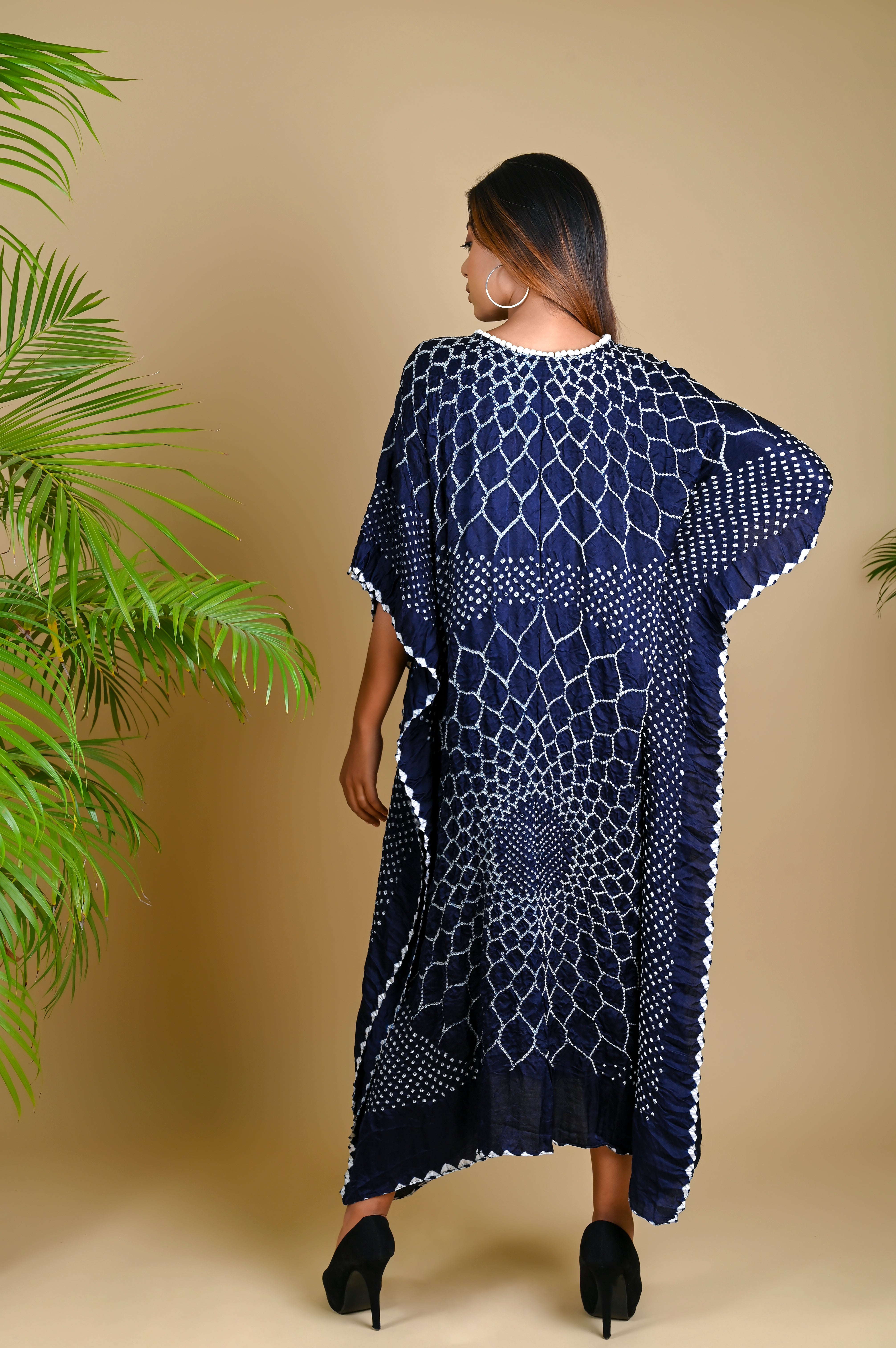 THREE FLOWERS KAFTAN