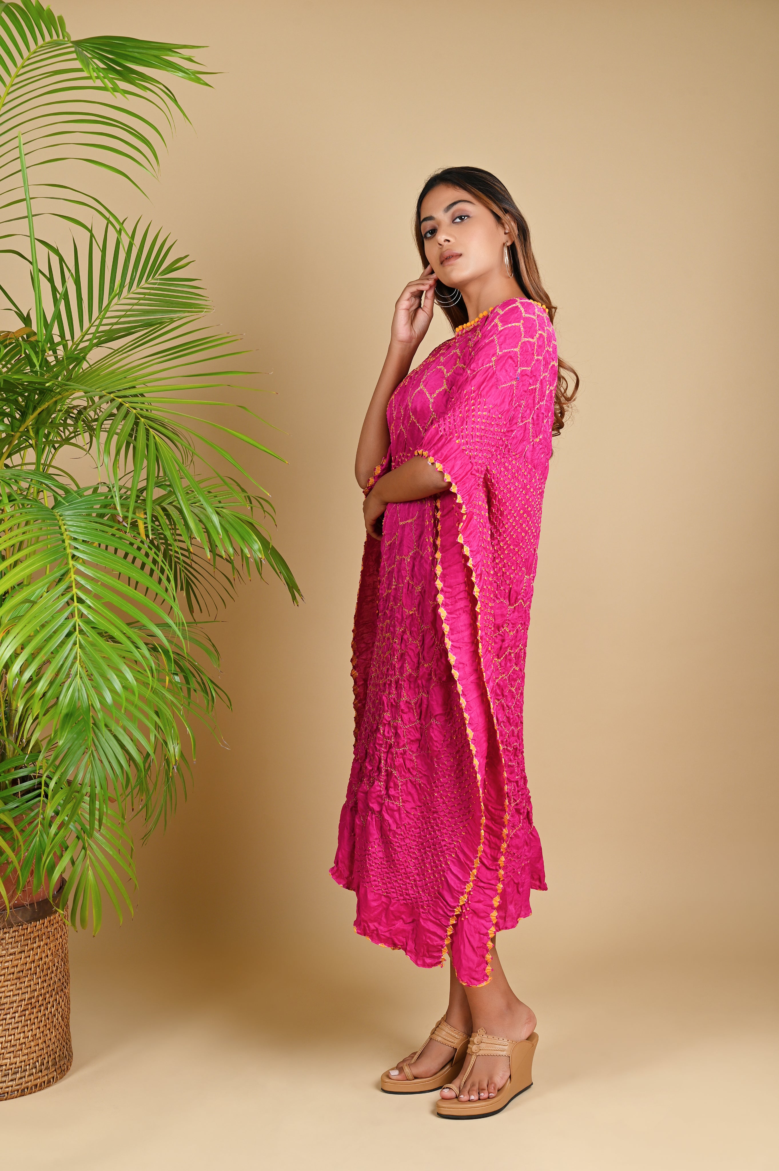 THREE FLOWERS KAFTAN