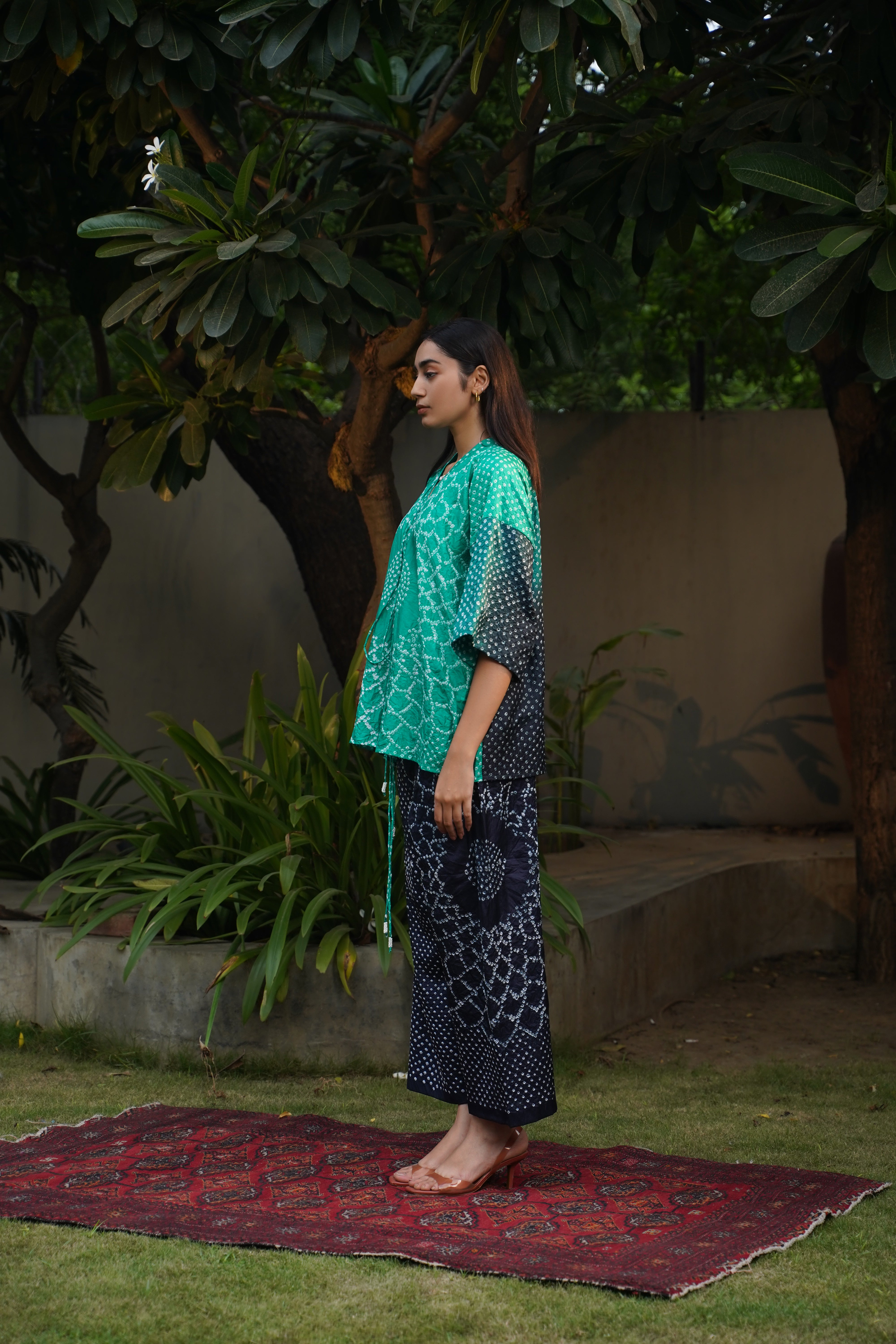 FLORA STRING SHIRT